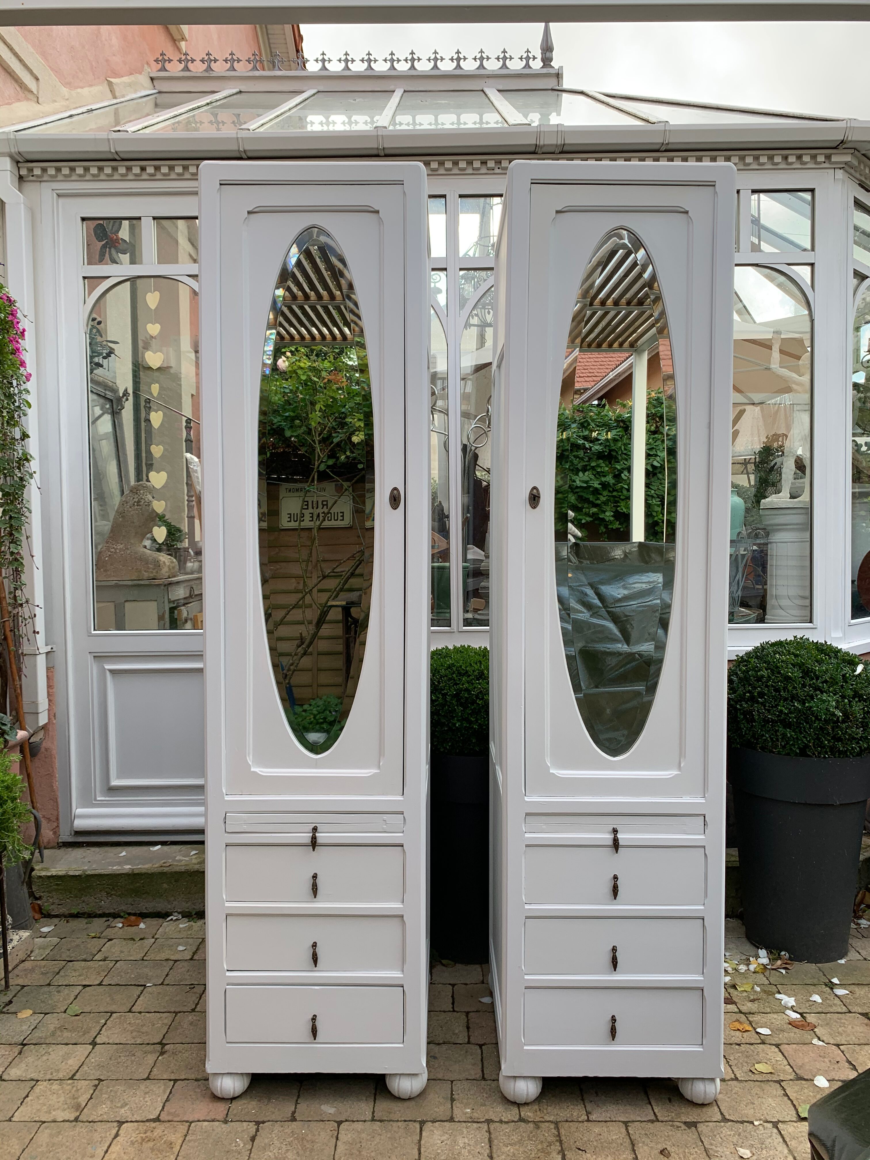 1930s Parisian double wardrobe