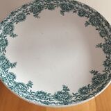 Ceramic cake dish on pedestal