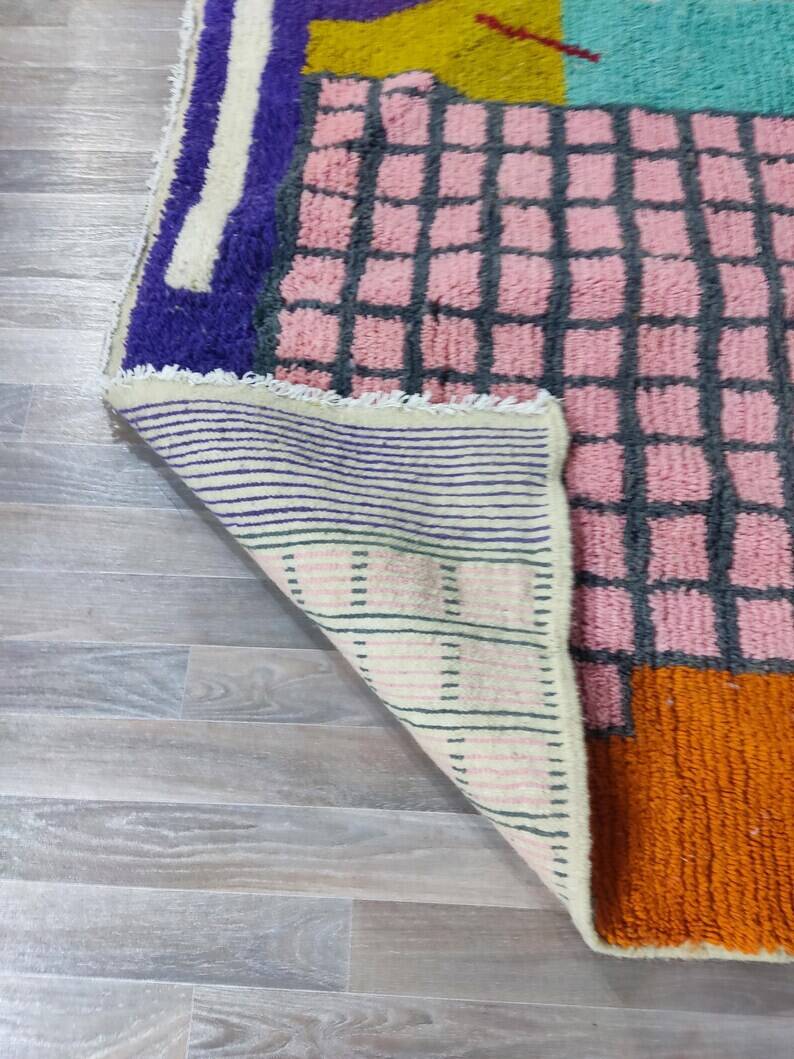 Traditional handmade Berber rug 250cm x 150cm