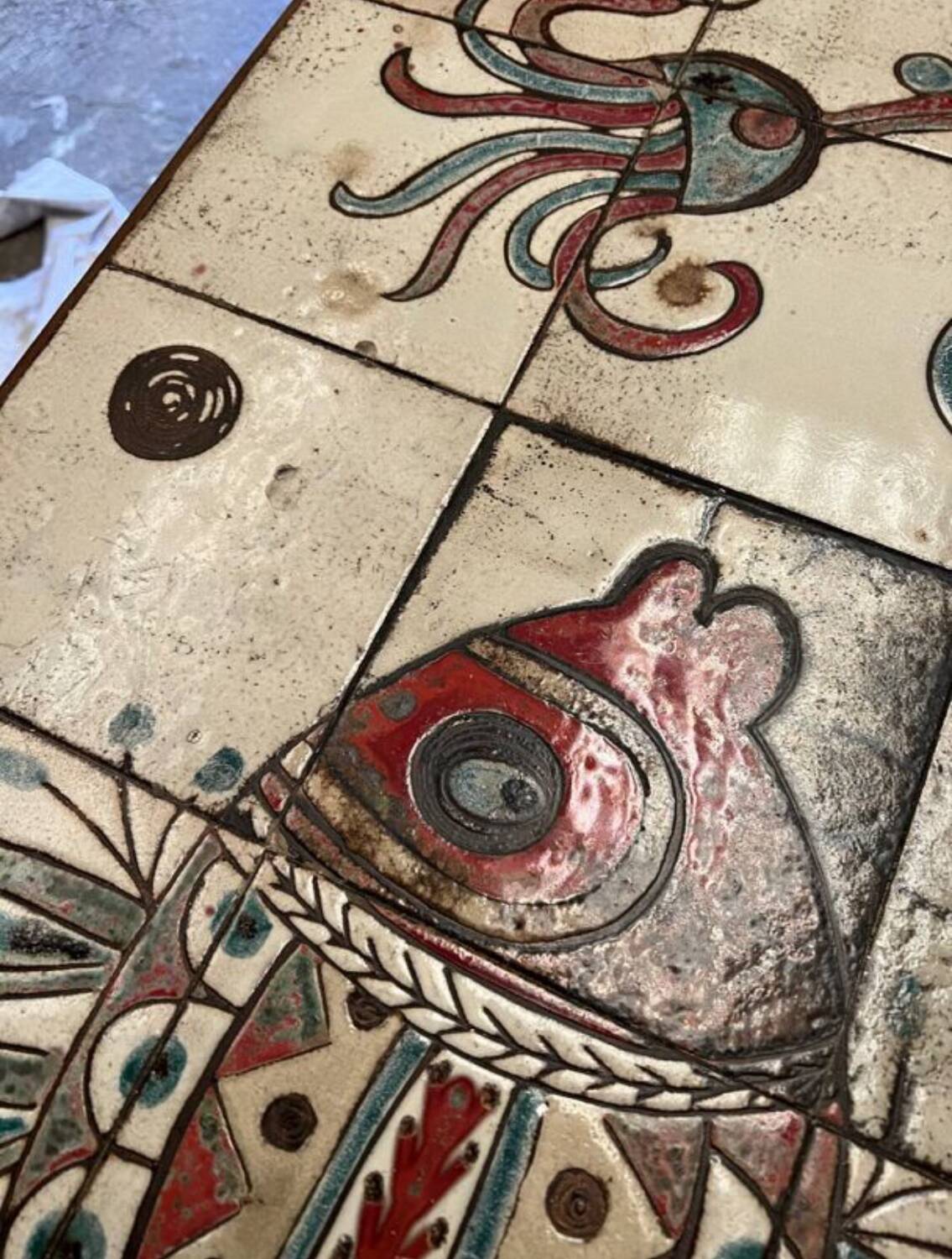 Ceramic coffee table