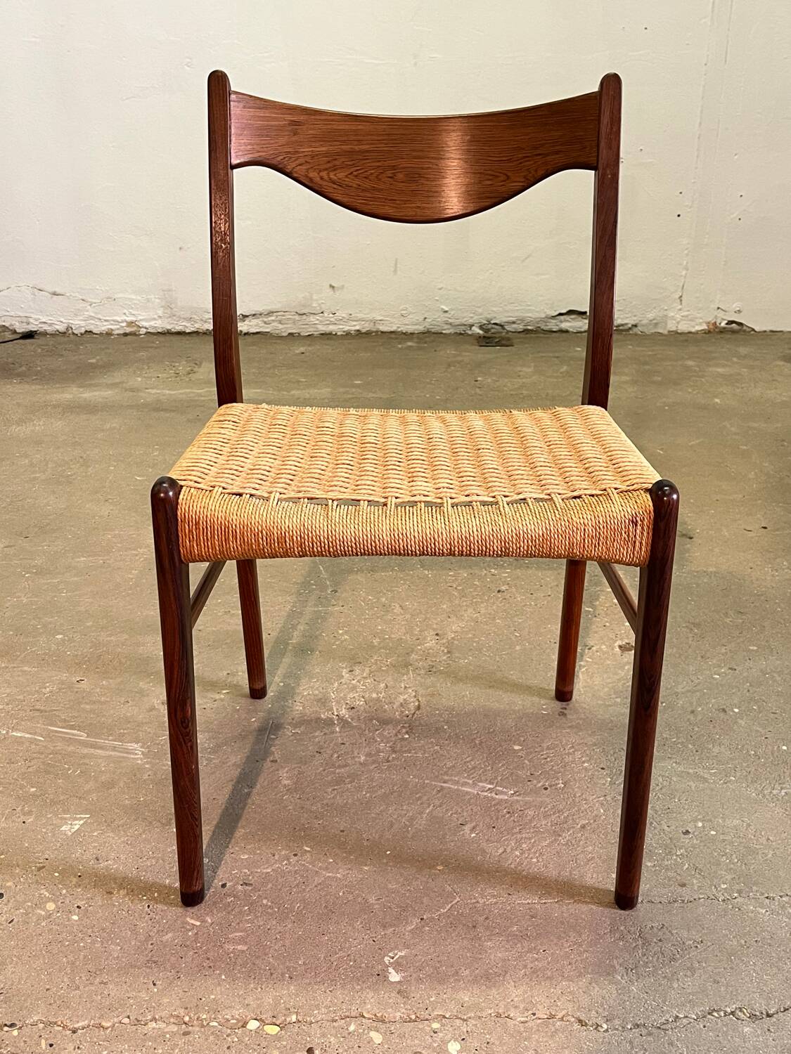 6 Scandinavian chairs in rope