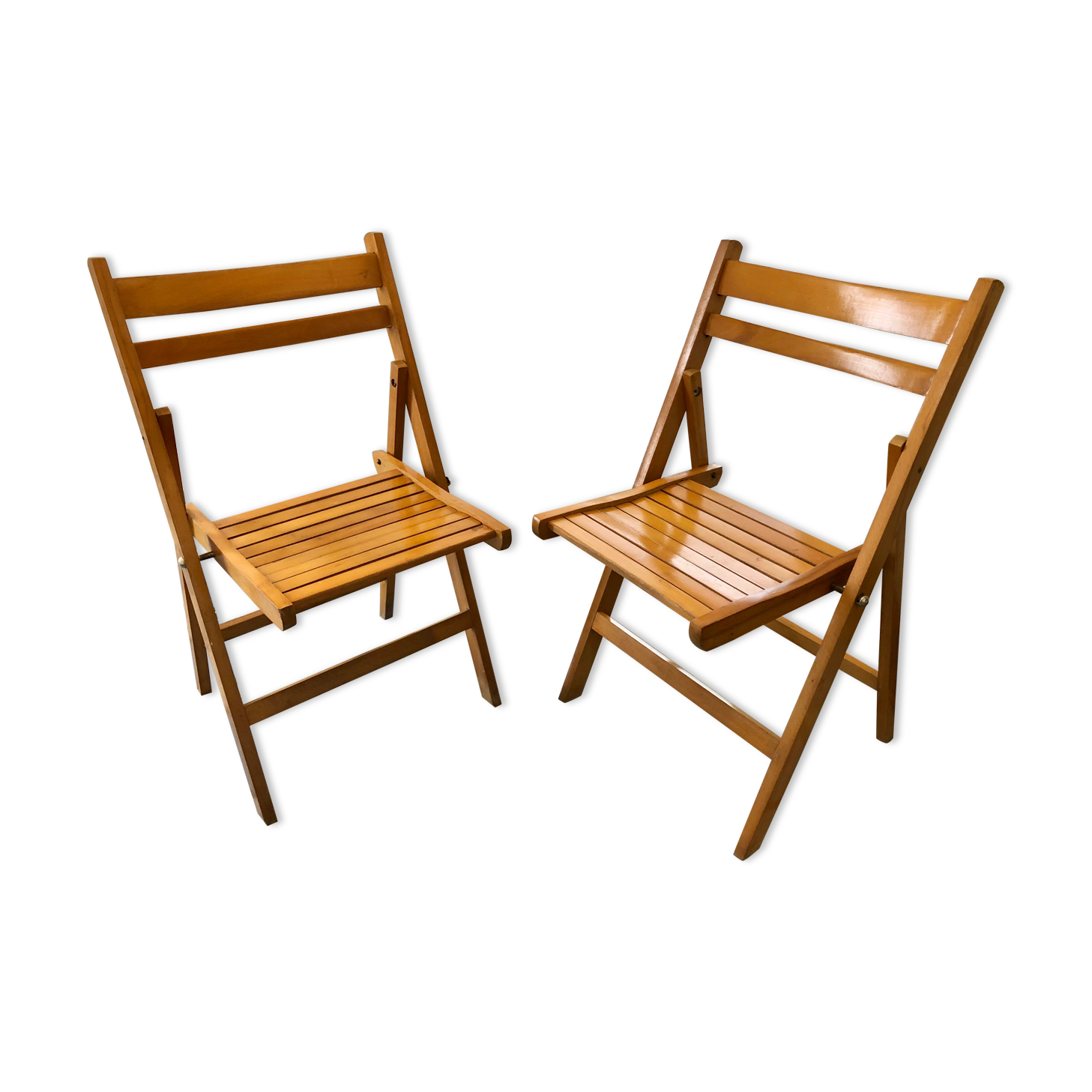 80s folding chairs in blond beech