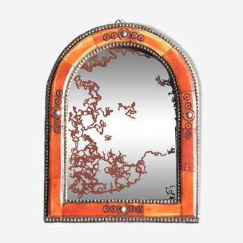 Petit miroir Marocain, cadre en os teinté, années 70