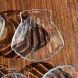 7 vintage shell-shaped bowls in Pyrex glass from France