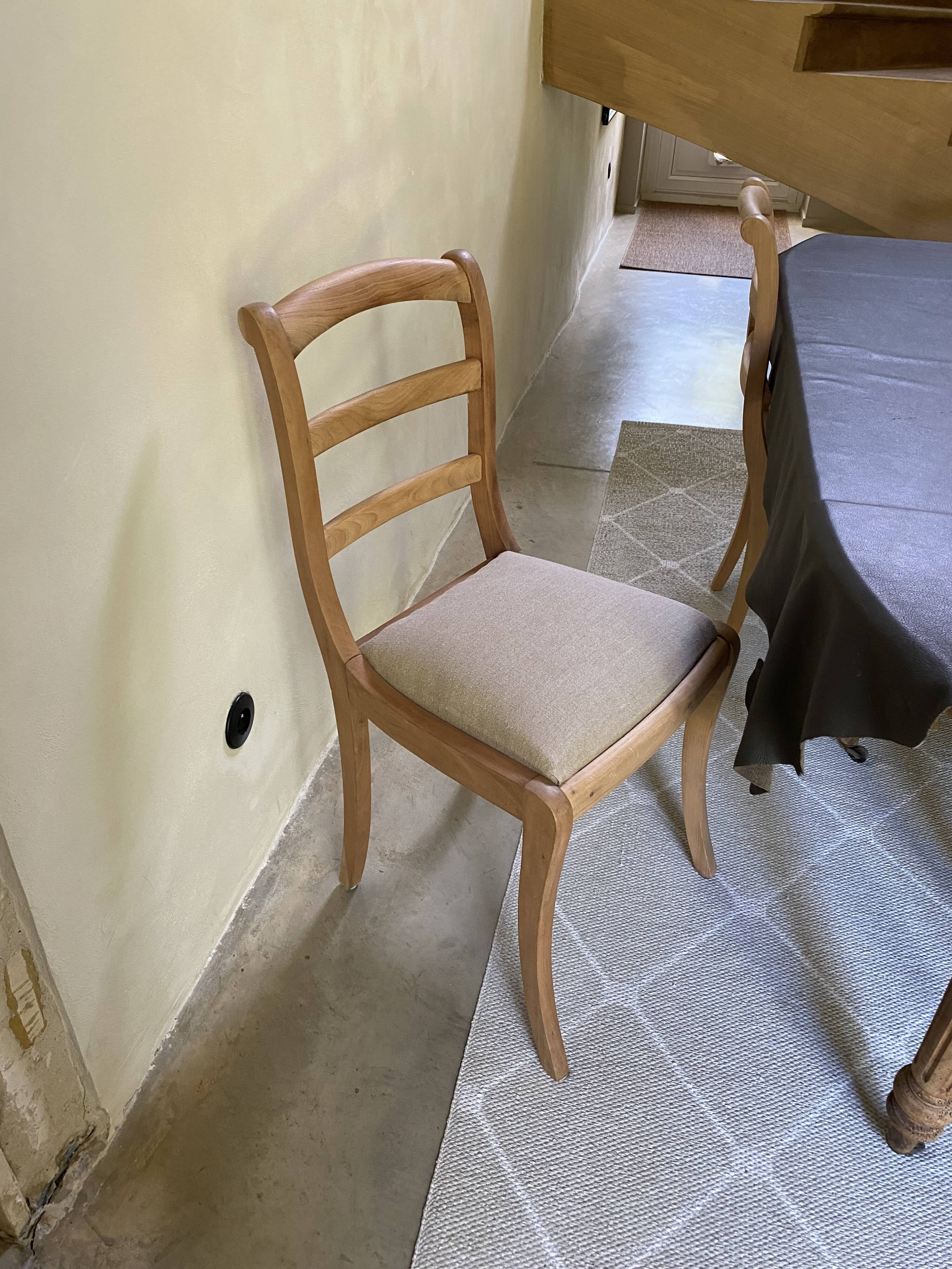 Chaises Louis Philippe barrettes pieds sabres