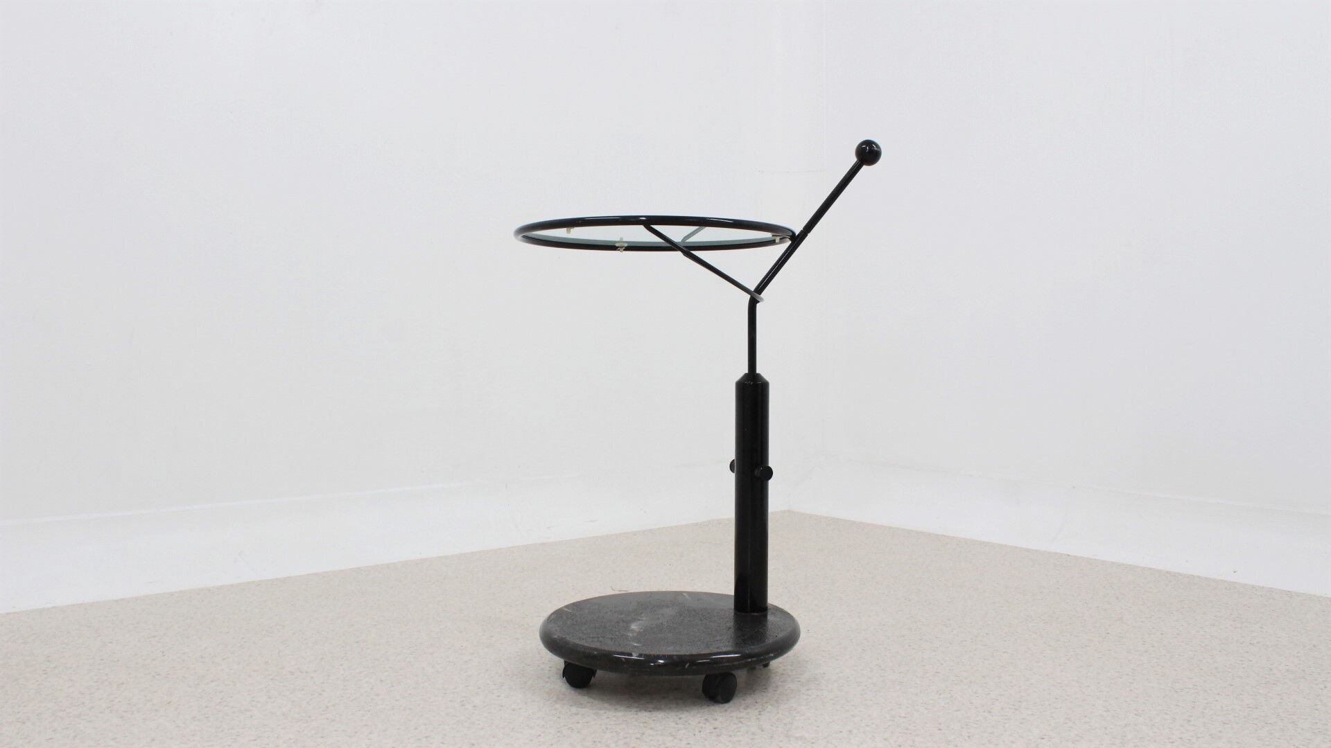 Verre italien &Marbre Pivotant Table Basse, années 1980