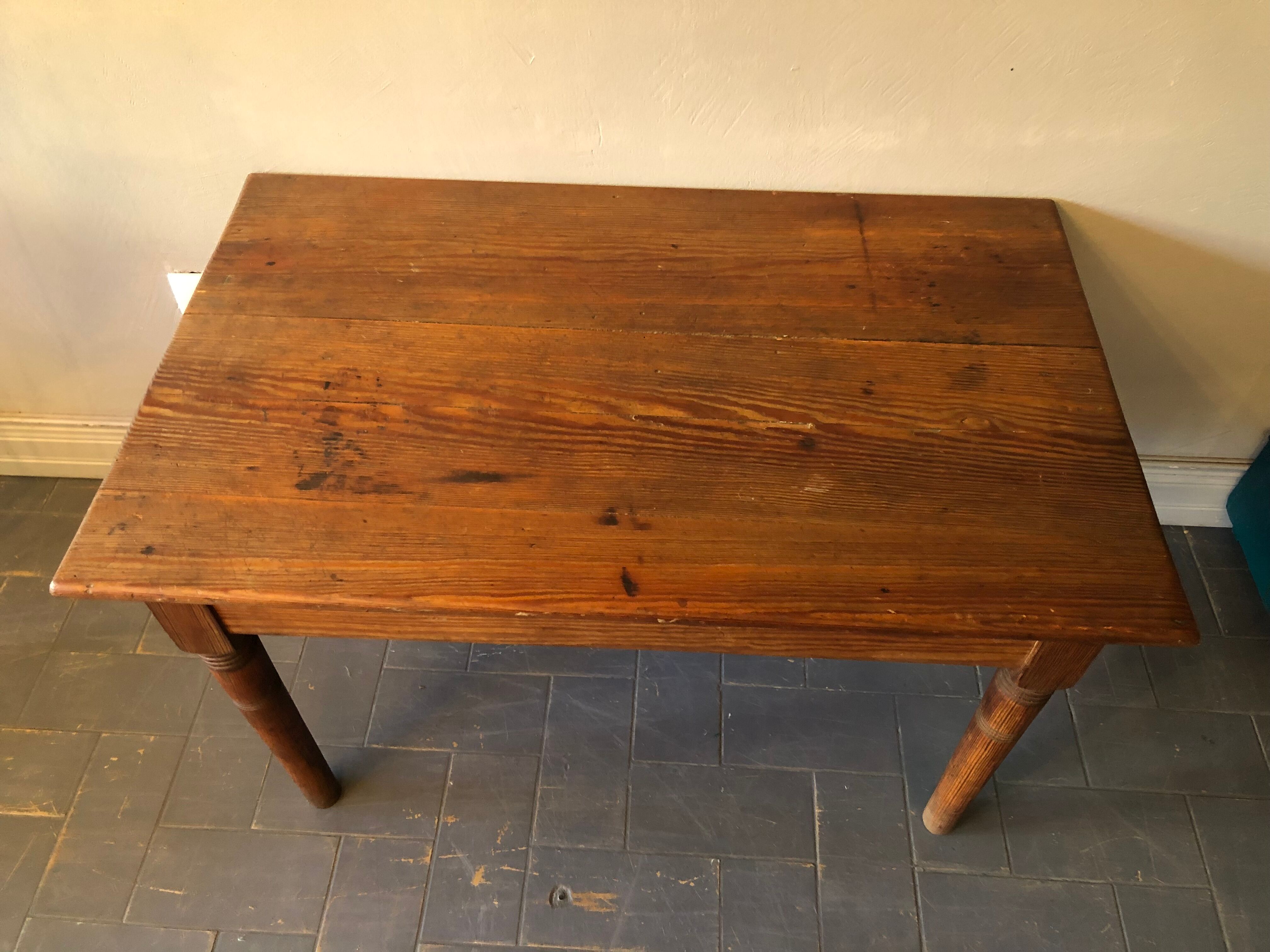 Coffee table 40s