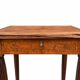 Table d’appoint marquetée avec miroir escamotable – XIXe siècle