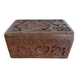 Black Forest style vintage carved wooden box Jewelry box 11