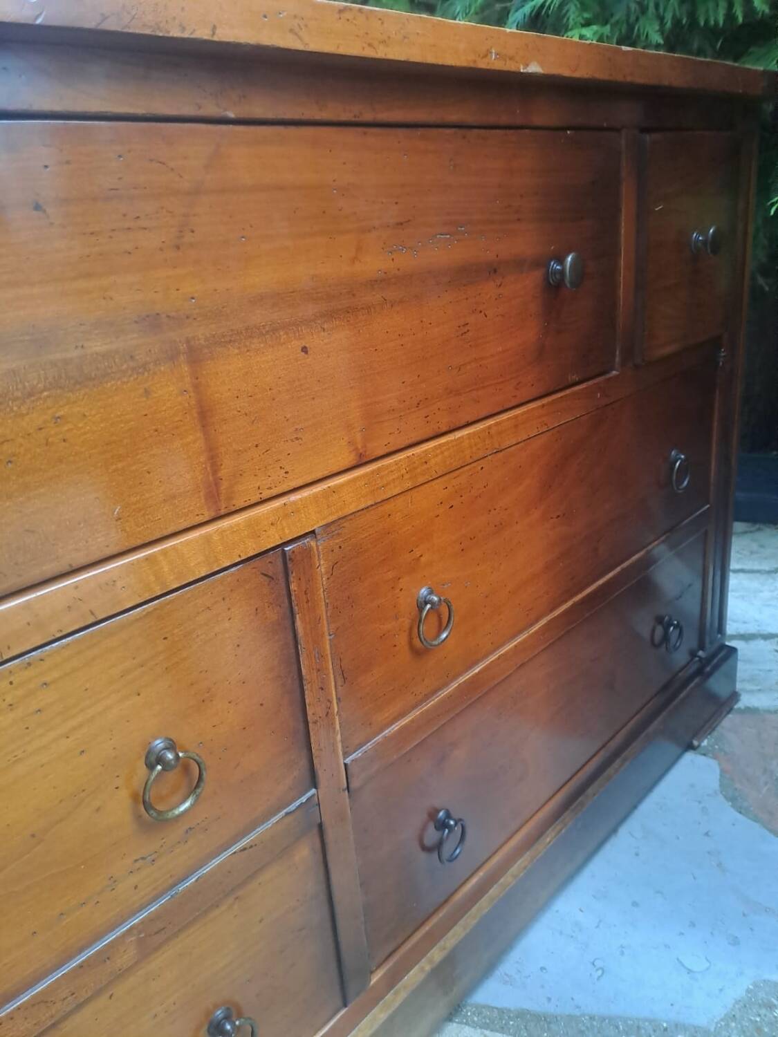 Commode Roche bobois en bois massif patine