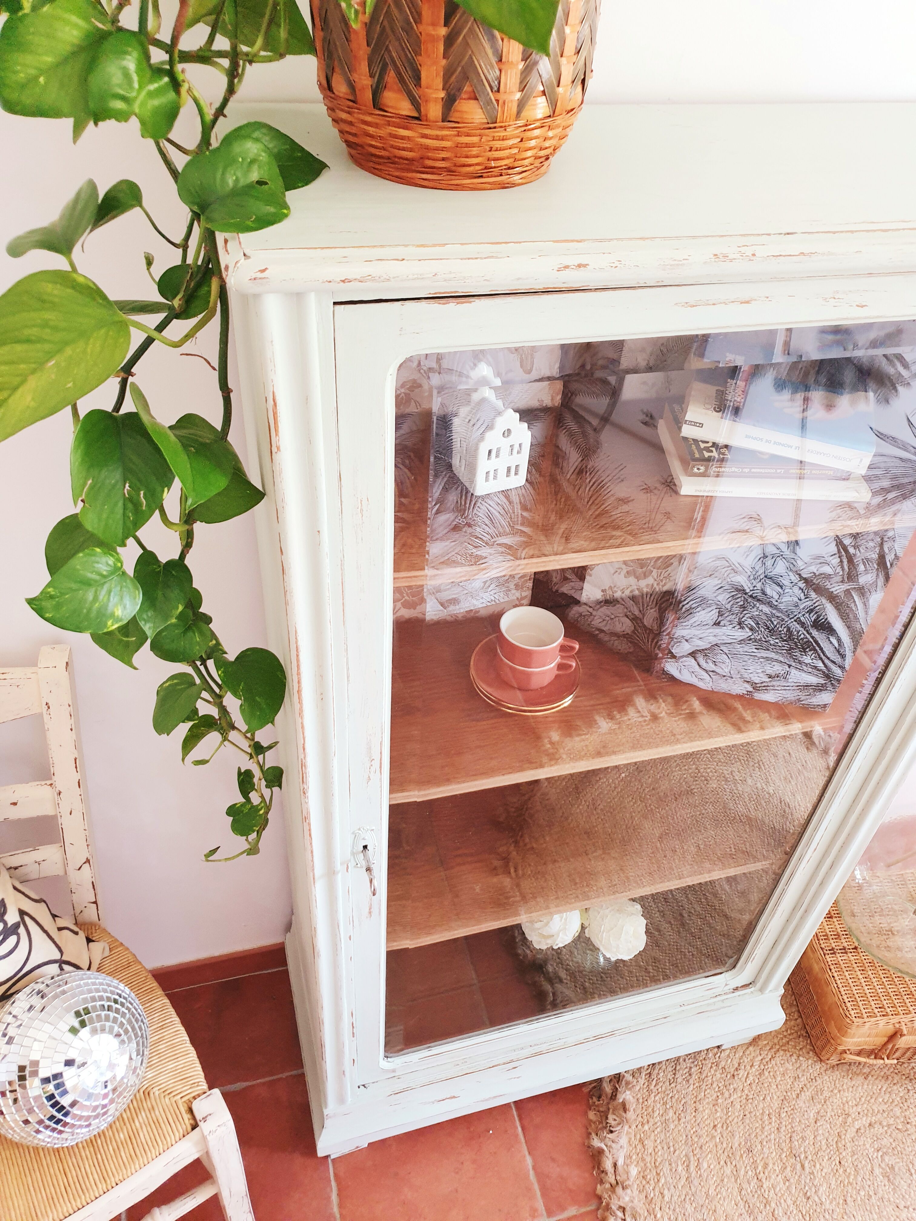 Vitrine ancienne
