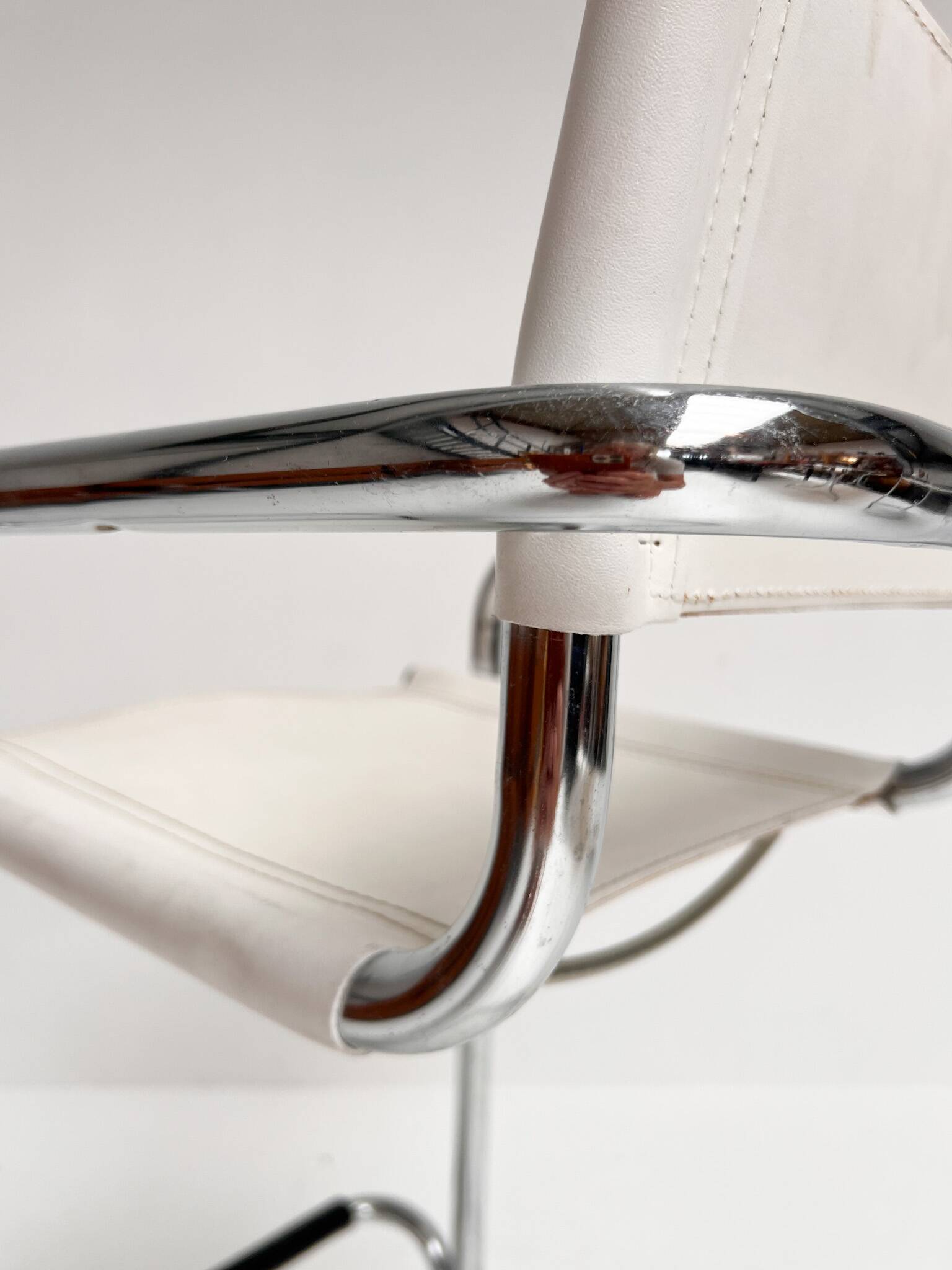 Set of 2 leather bar stools attributed to Mart Stam, 1970s