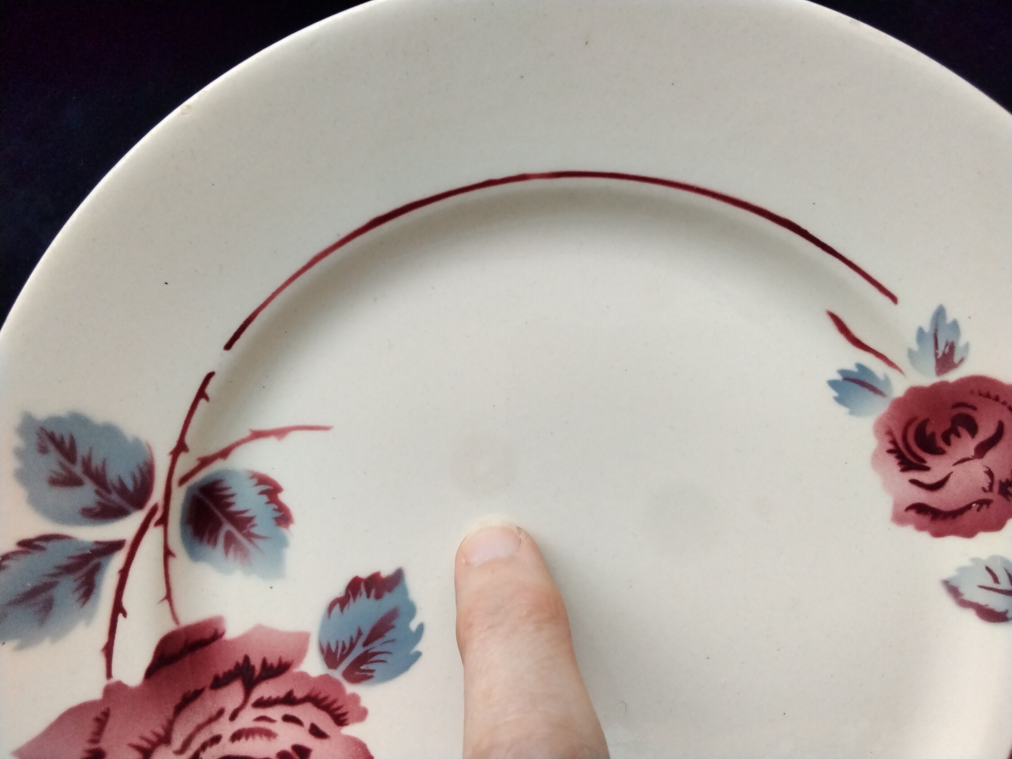 6 Badonviller and Lunéville mismatched dessert plates