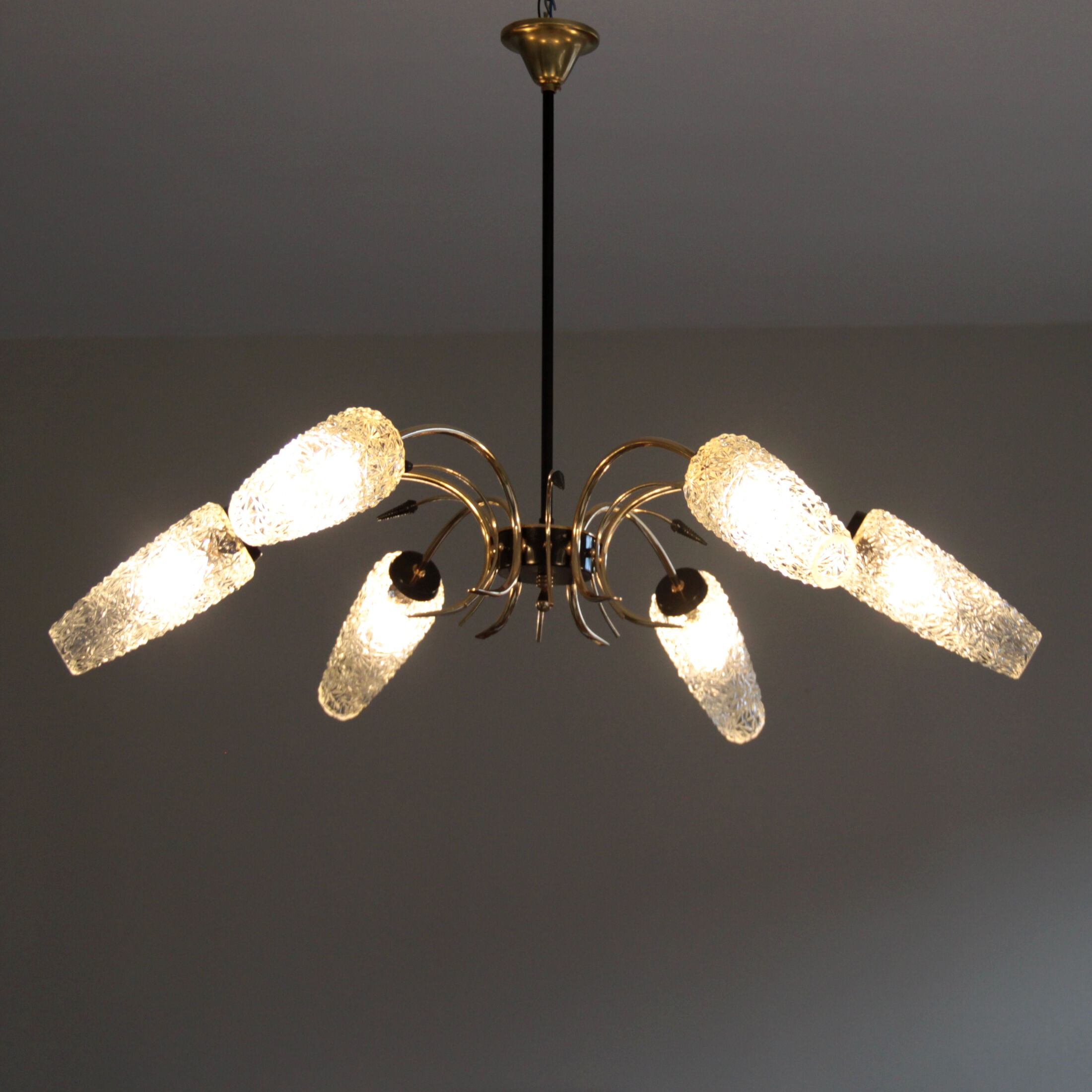 Chandelier brass and tulip glass