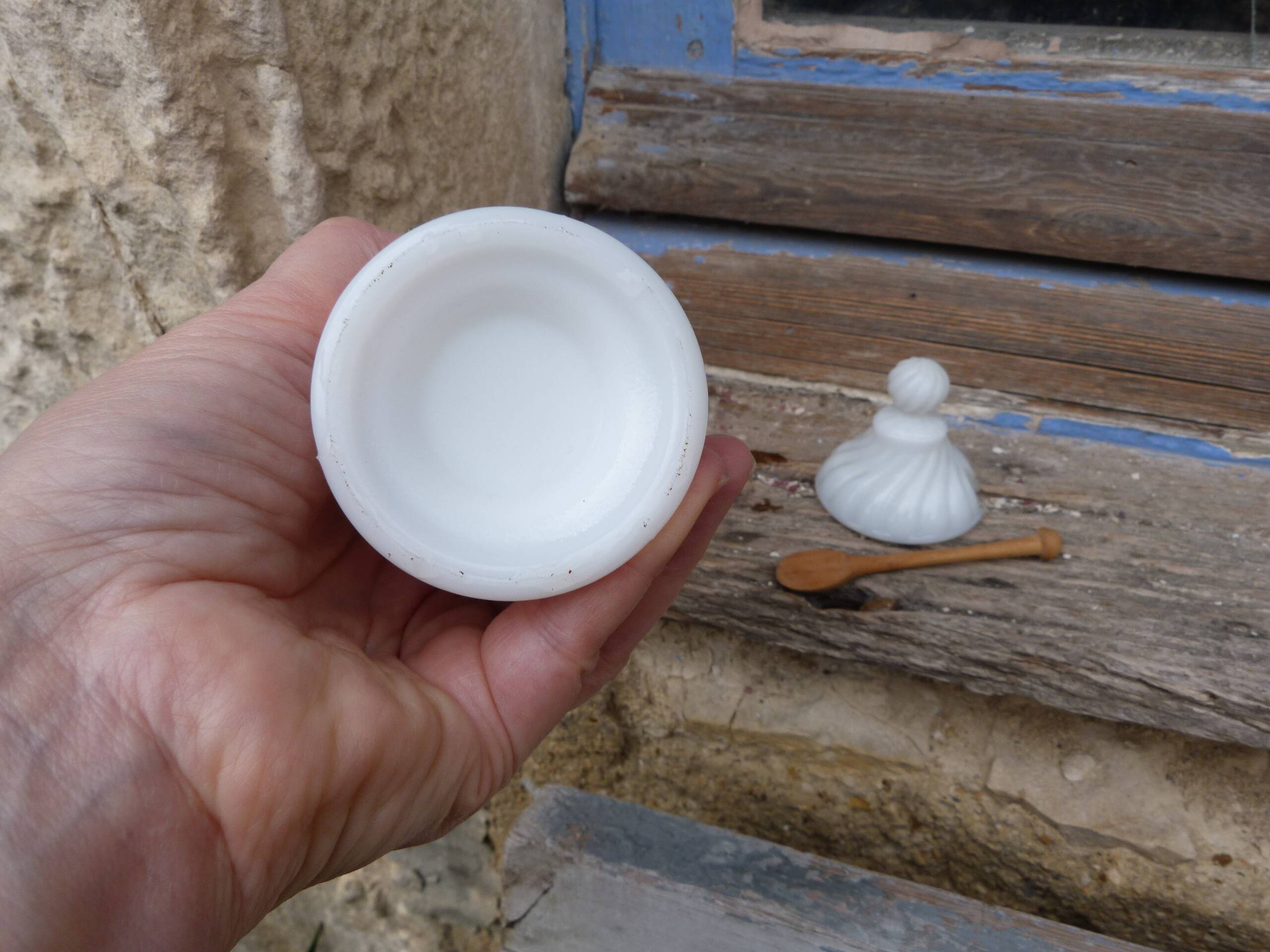 Pot à moutarde en opaline Portieux Vallerysthal
