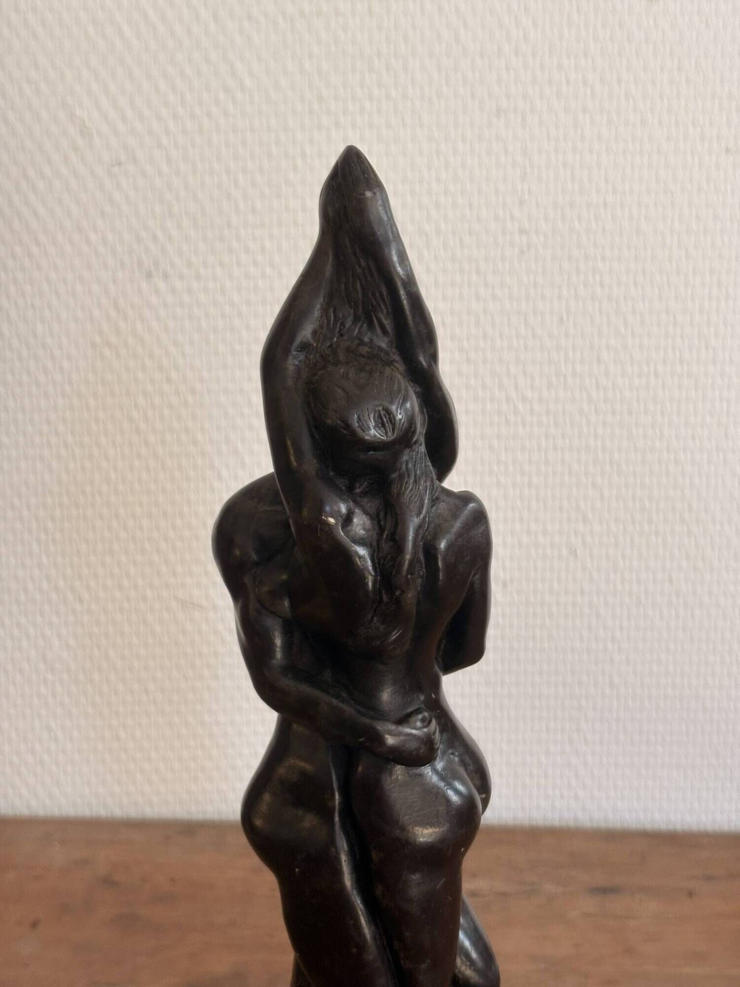 Resin Sculpture Figurine Couple Kissing Art Deco Female Nude Erotic