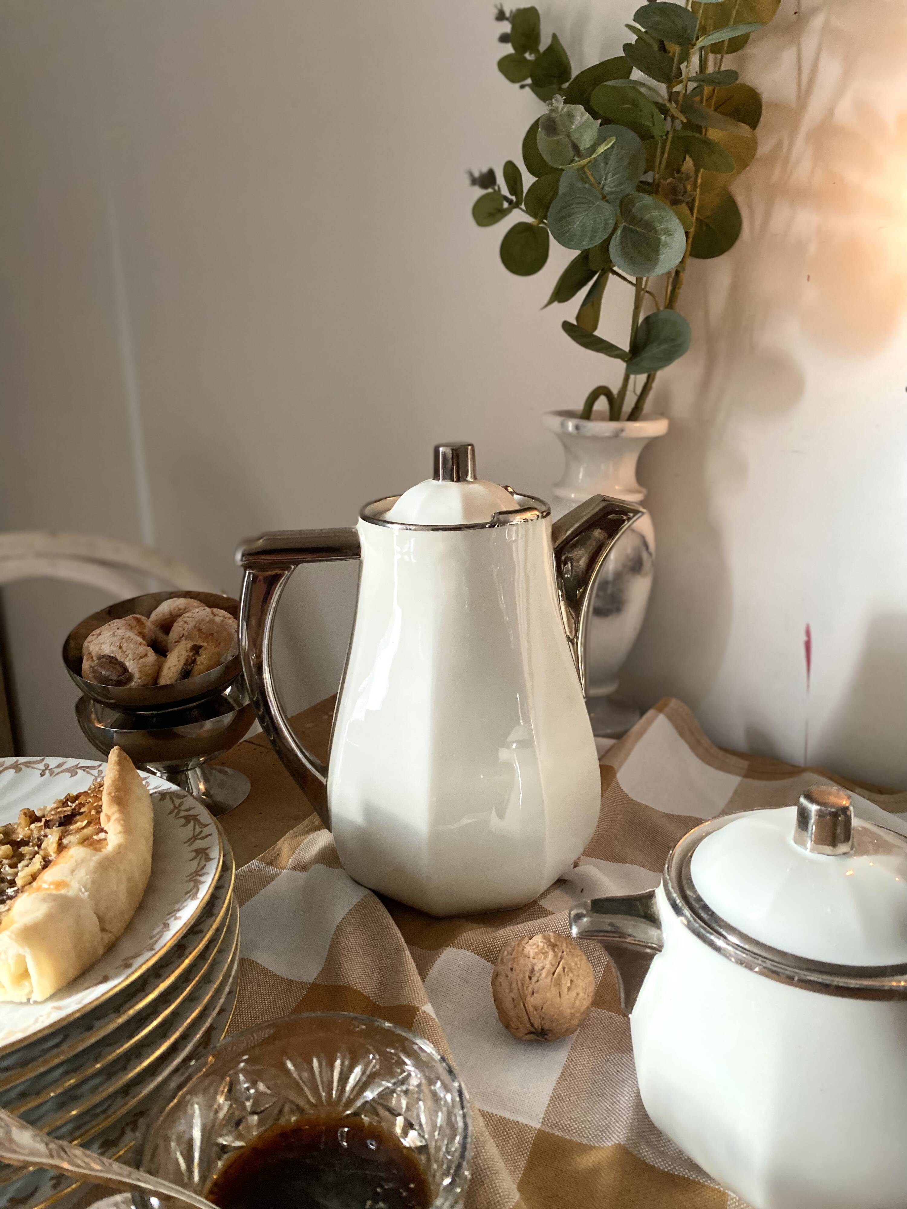Art Deco coffee service in Aluminite Frugier