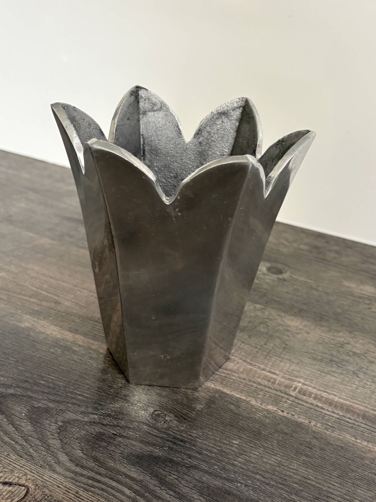 Tulip Vase Habitat – 90s Vintage Design