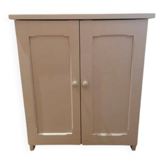 Vintage Parisian Buffet 260307