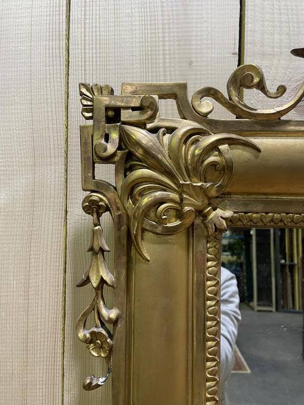 Miroir en bois et stuc doré époque Louis Philippe