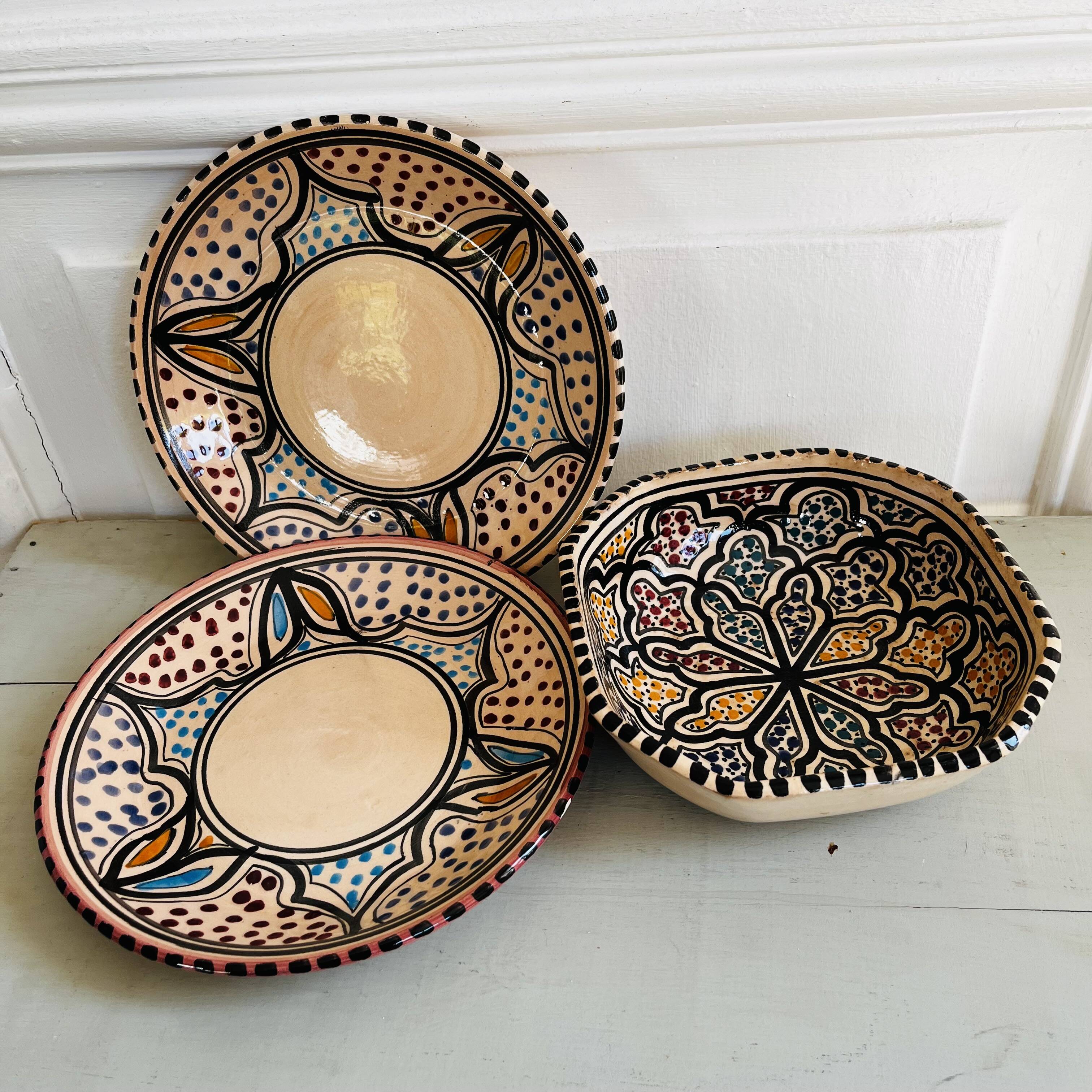 Trio of vintage oriental ceramic plates and ramekin