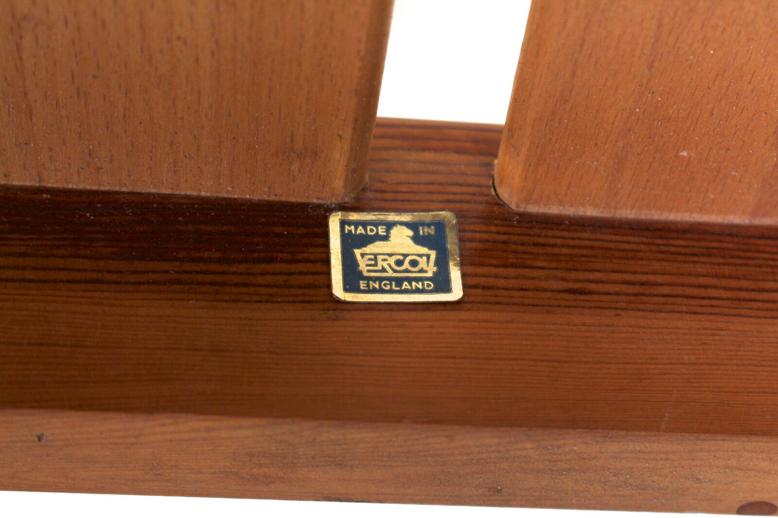 Dining table and 5 chairs of vintage Ercol pine refectory