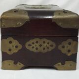boite à bijoux chinois en bois incrusté jade
