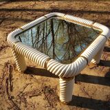 Table basse en céramique et verre miroir par Tommaso Barbi, Italie, années 1960