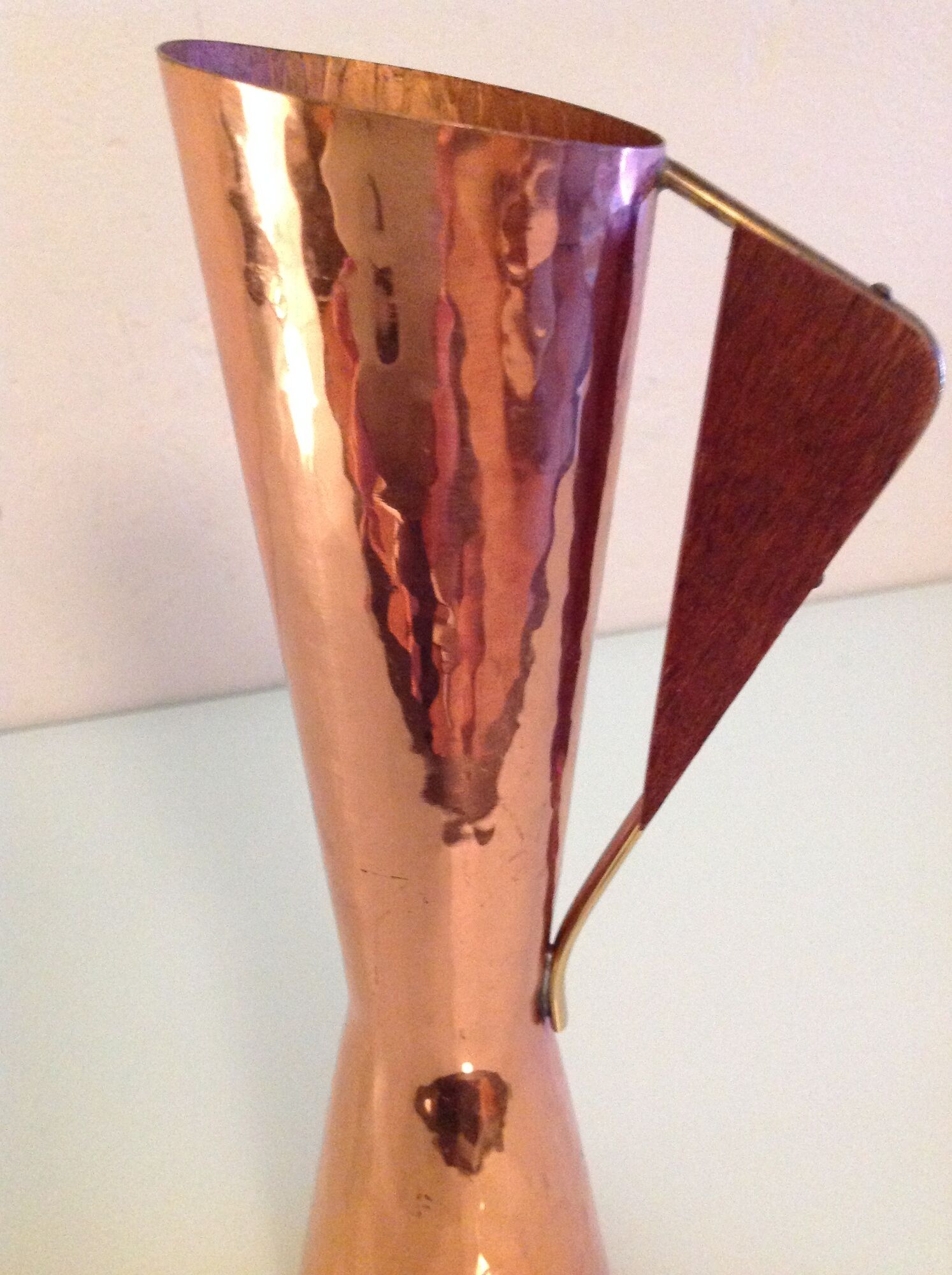 Diabolo vase in hammered red copper 60/70