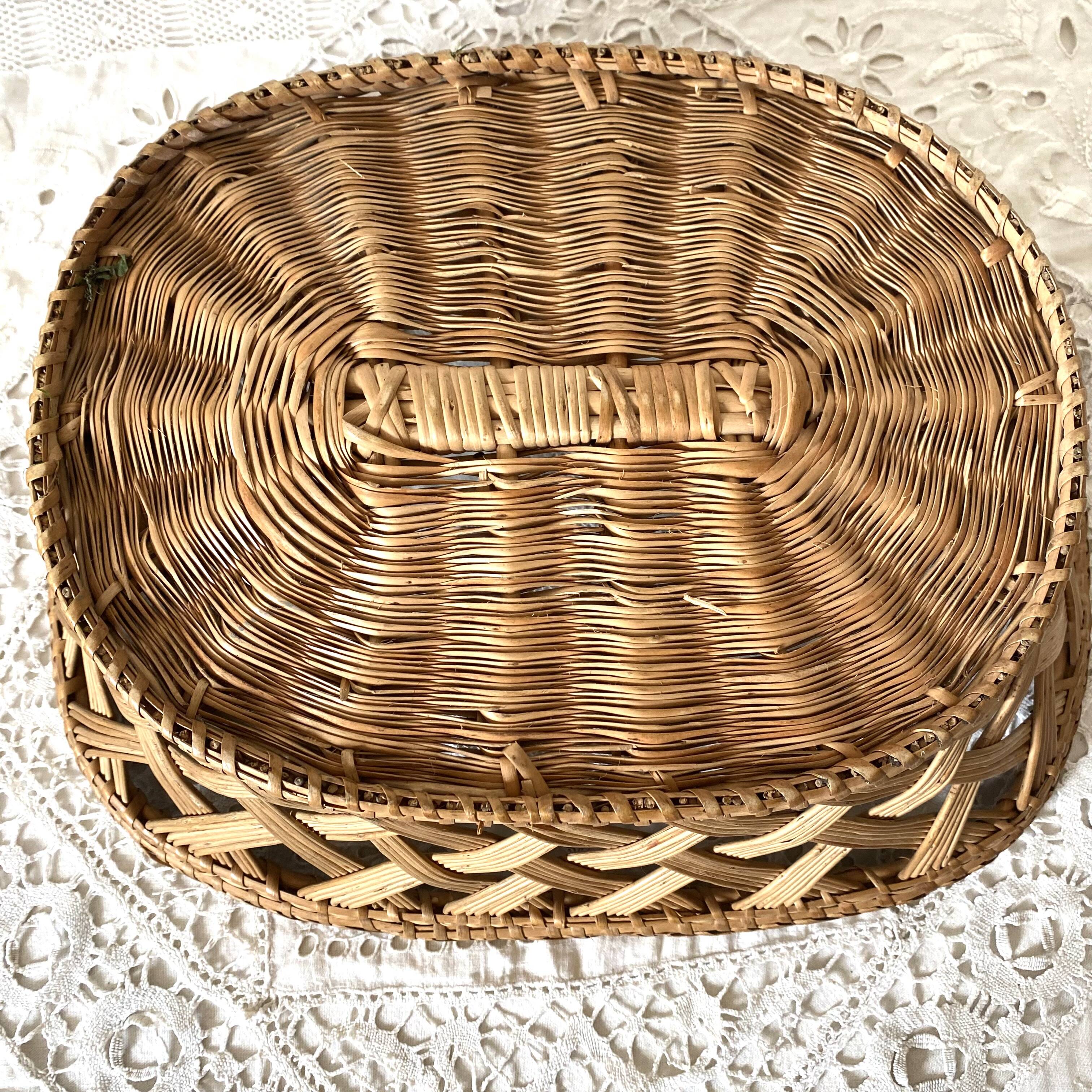 Wicker basket, fruit bowl