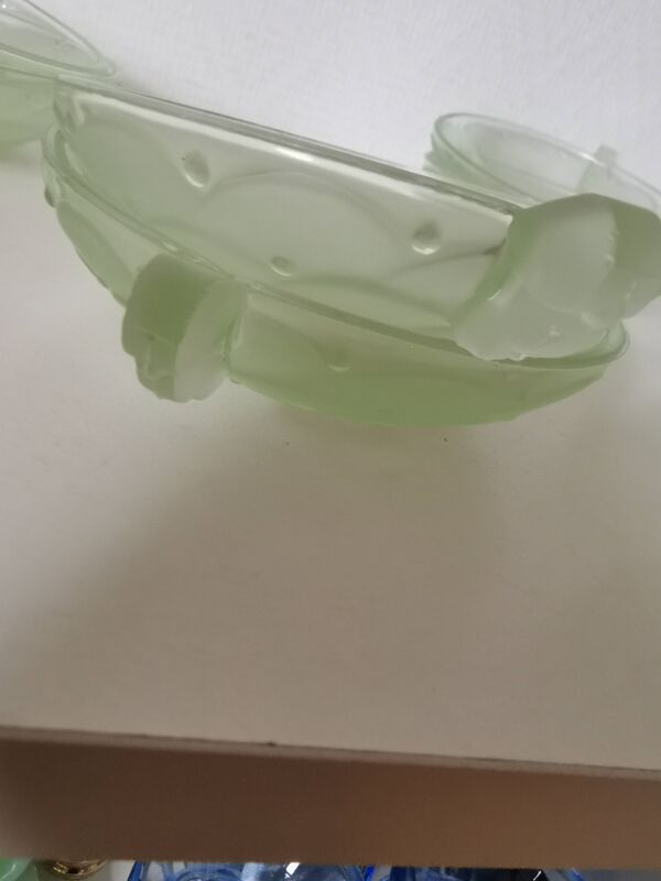 Service à dessert art déco en ouraline, saladier et coupelle