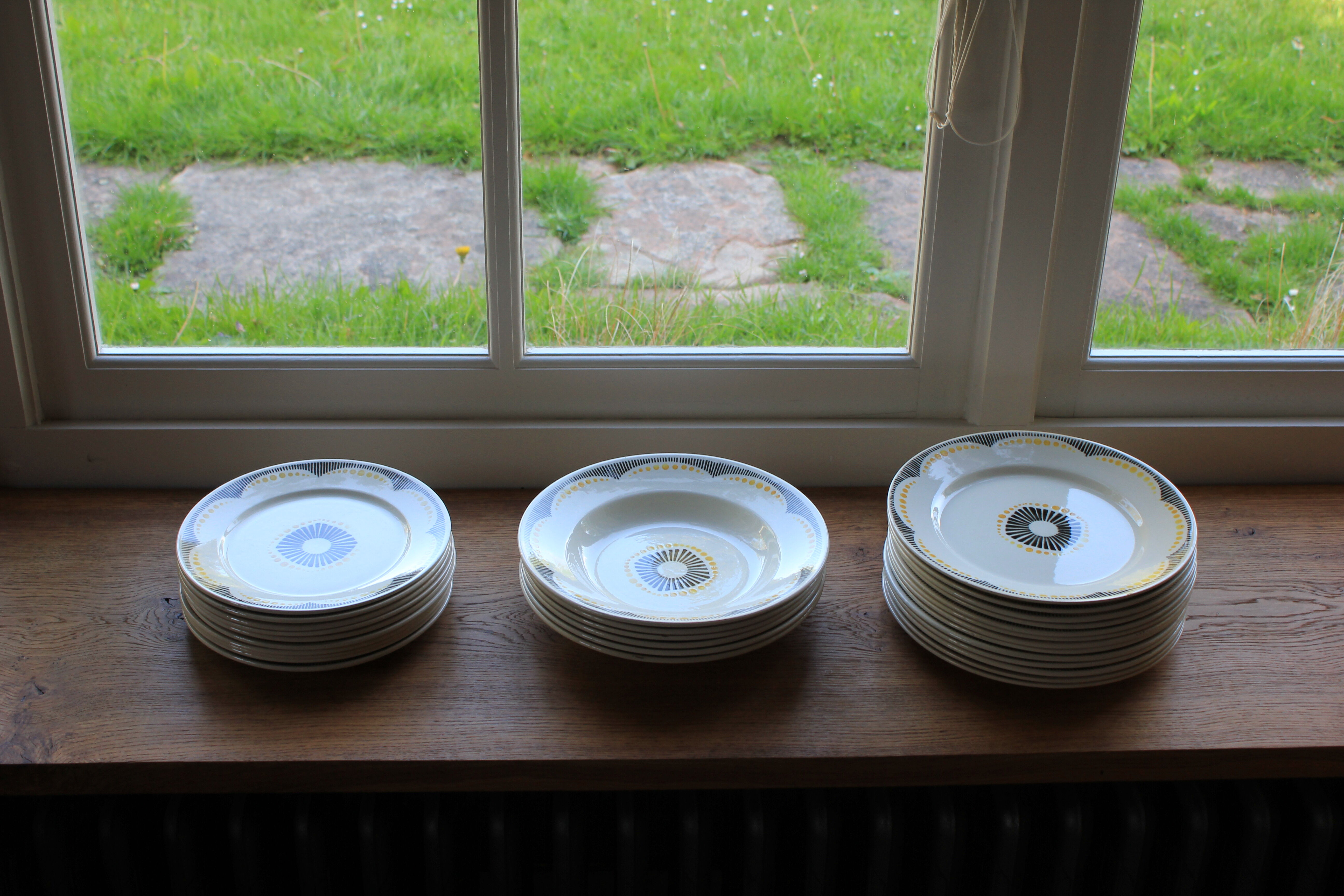 Flat plates faience 1900 Badonviller Nikito collection