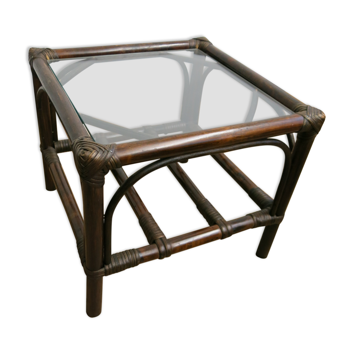 Table d'appoint en rotin avec sa plaque en verre
