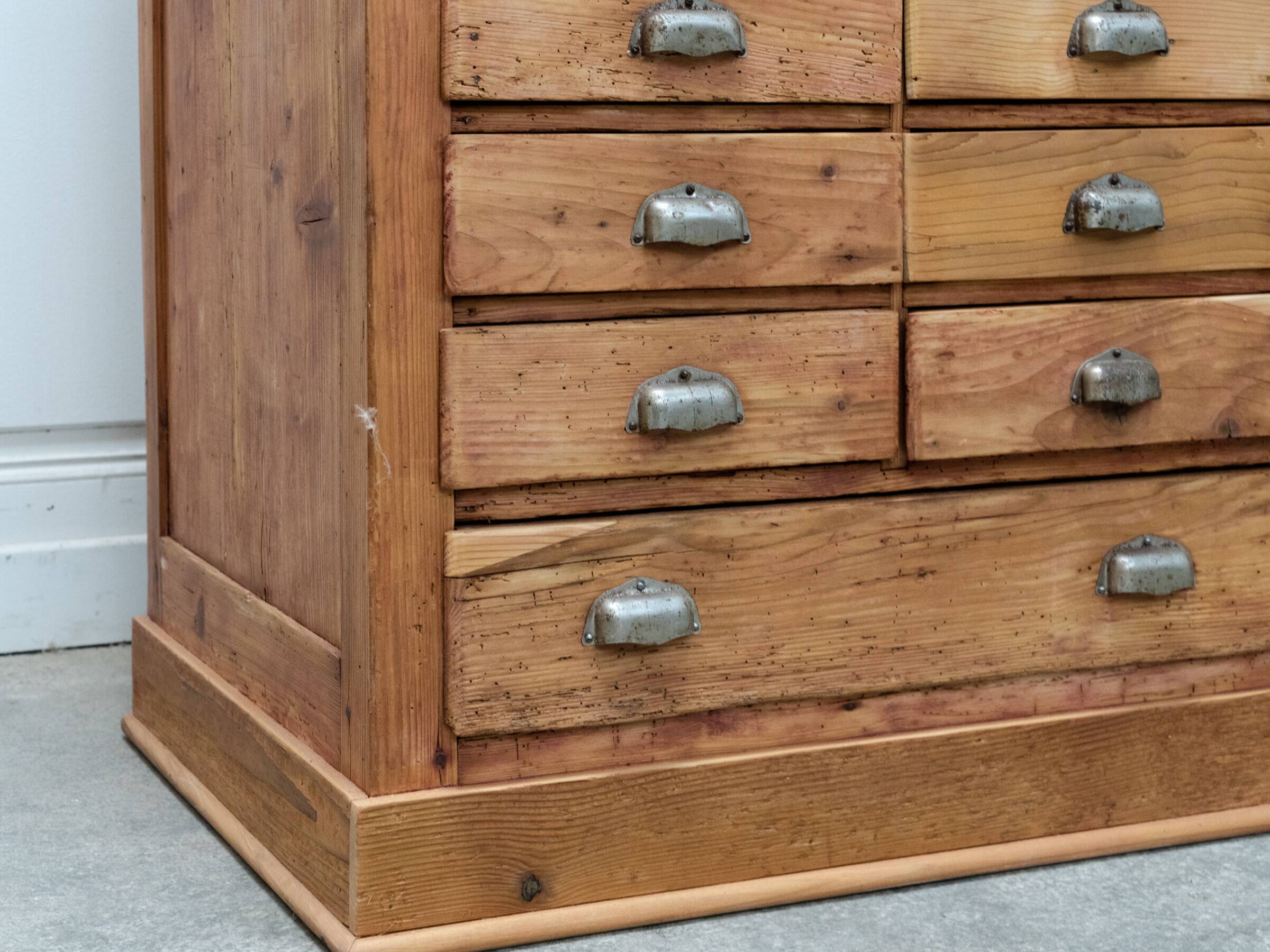 Old workshop furniture from 1930 in fir wood.