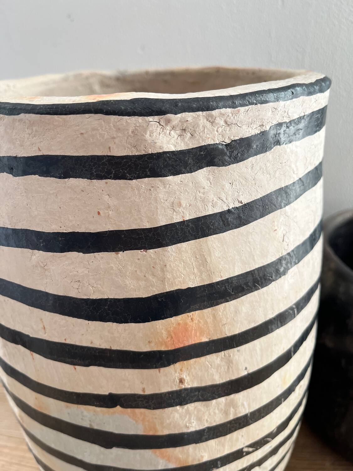 Sejnane terracotta vase