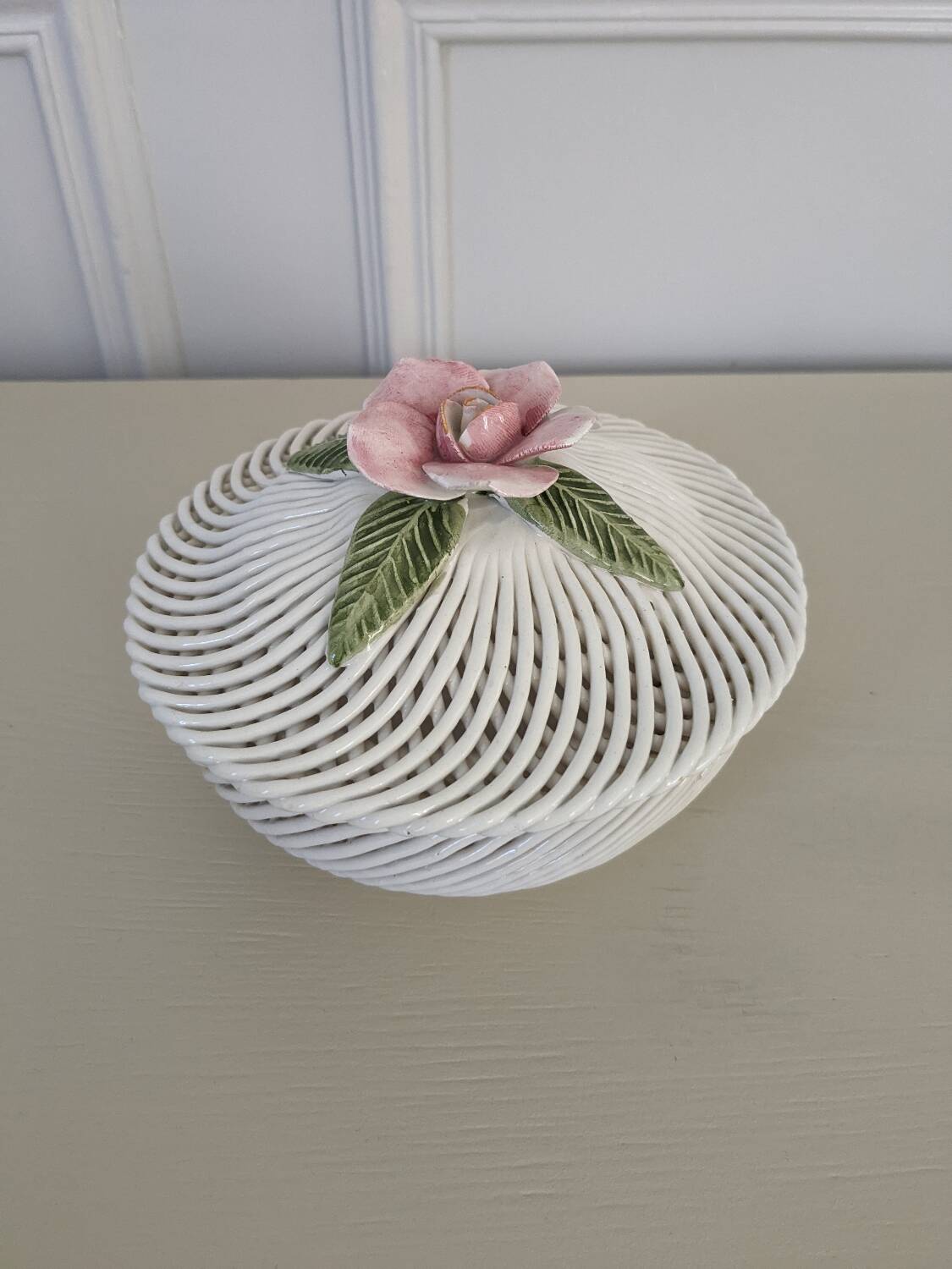 Braided porcelain candy box