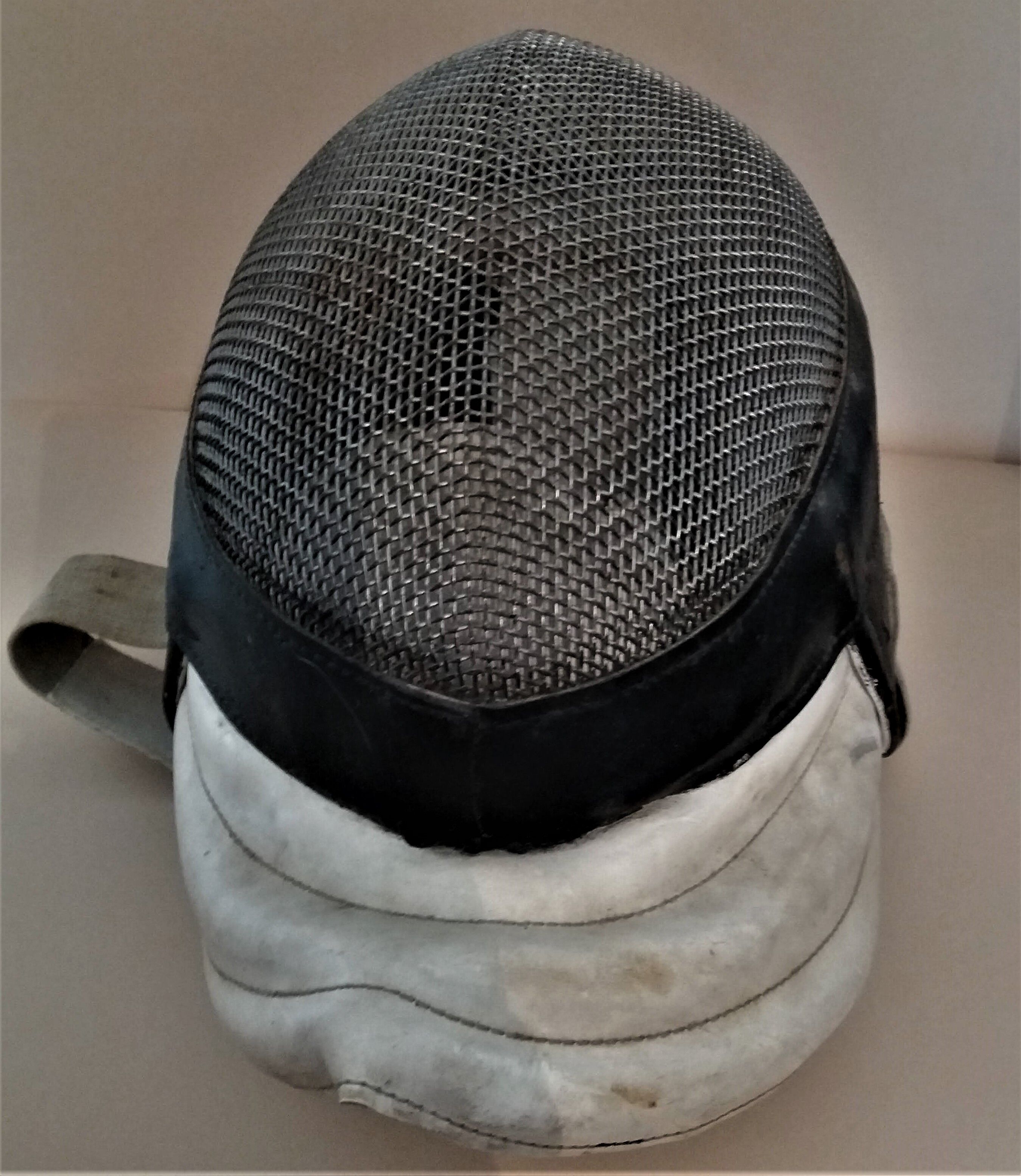 Casque d'escrime vintage