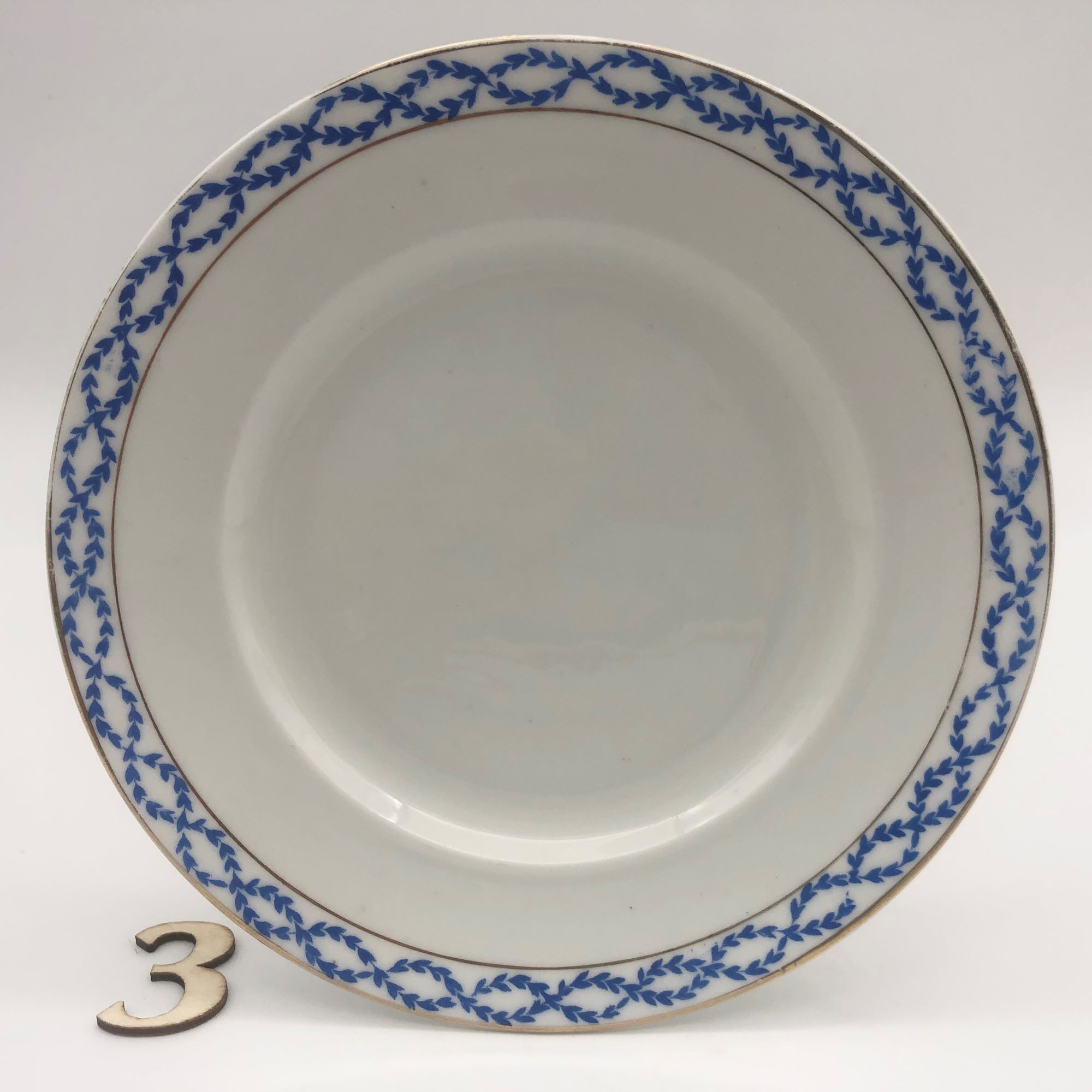 6 dessert plates stamped "osborne-england"