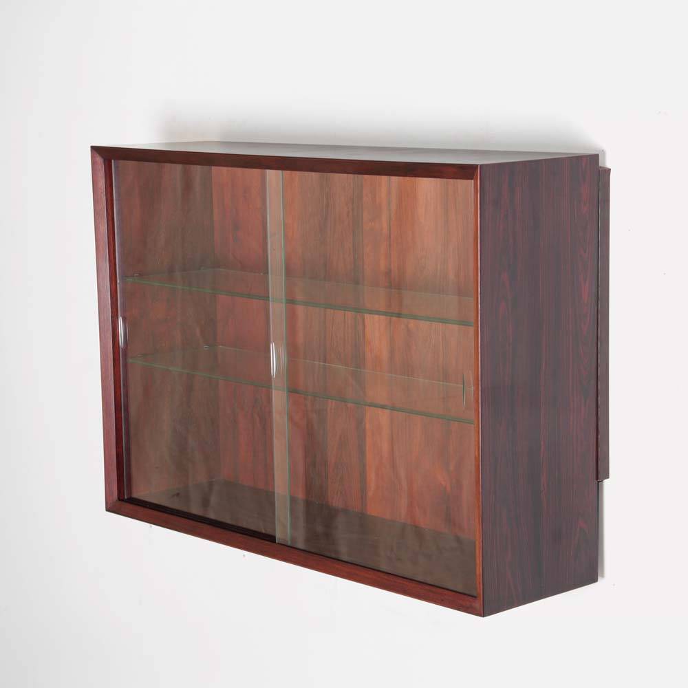 Scandinavian wall display cabinet in rosewood by Poul Cadovius, 1960.