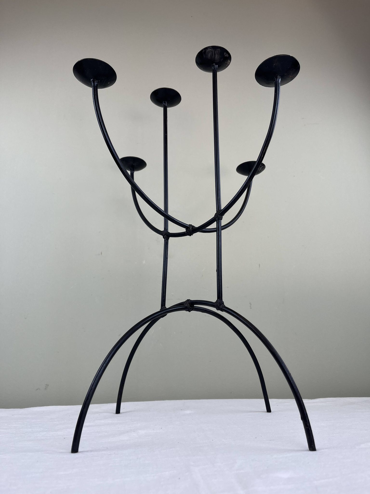 Sculptural chandelier in wrought iron