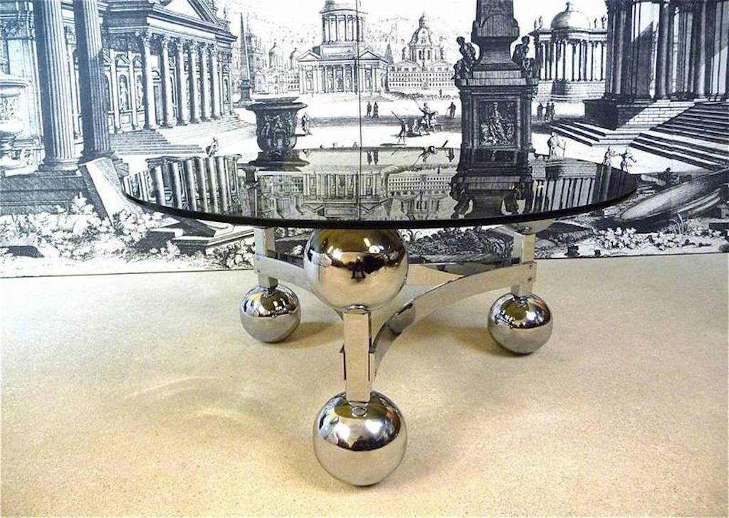 Space Age-style chromed steel round coffee table with glass top, 1960s