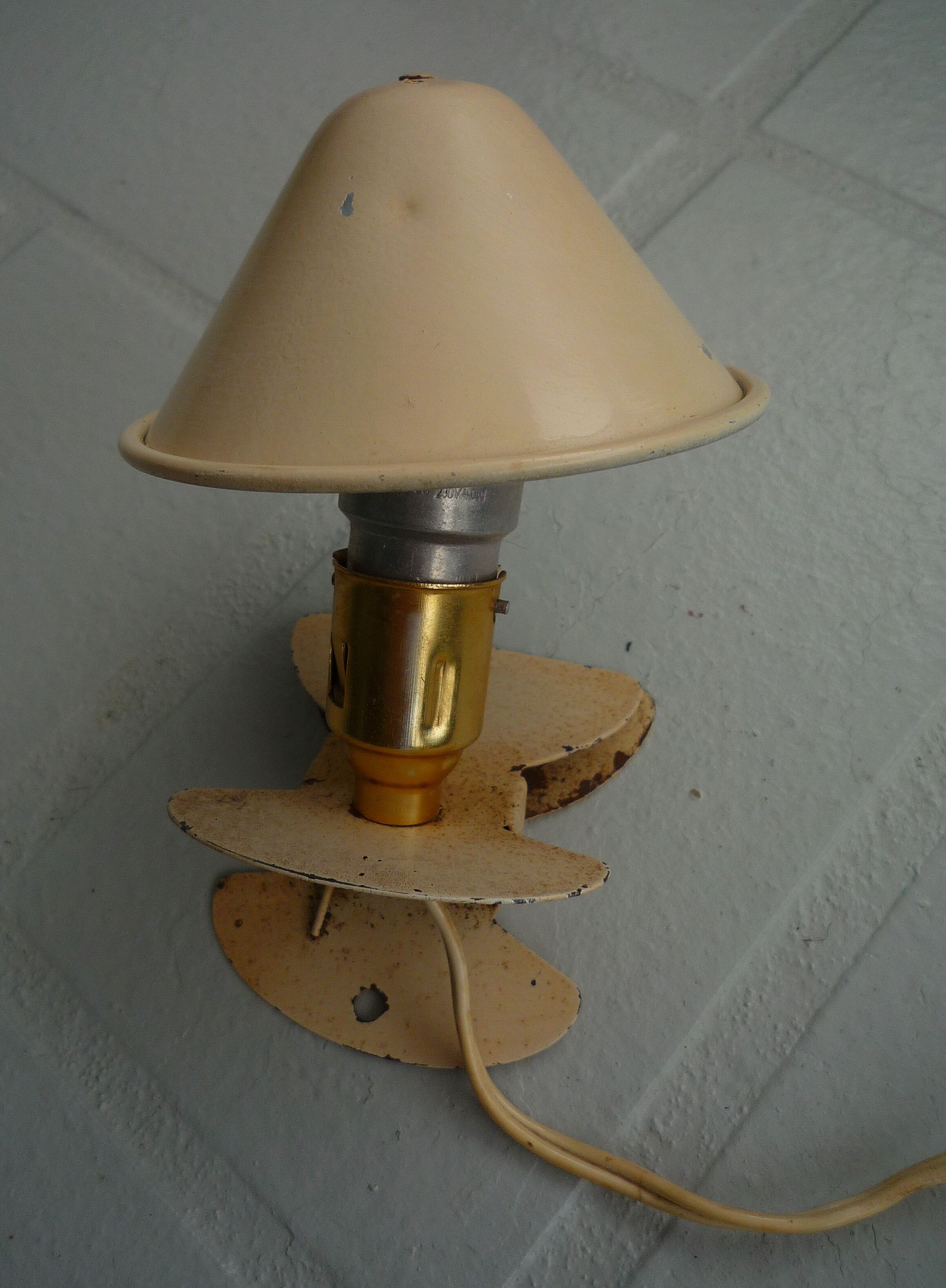 Mushroom lamp with cream white clip, 70s