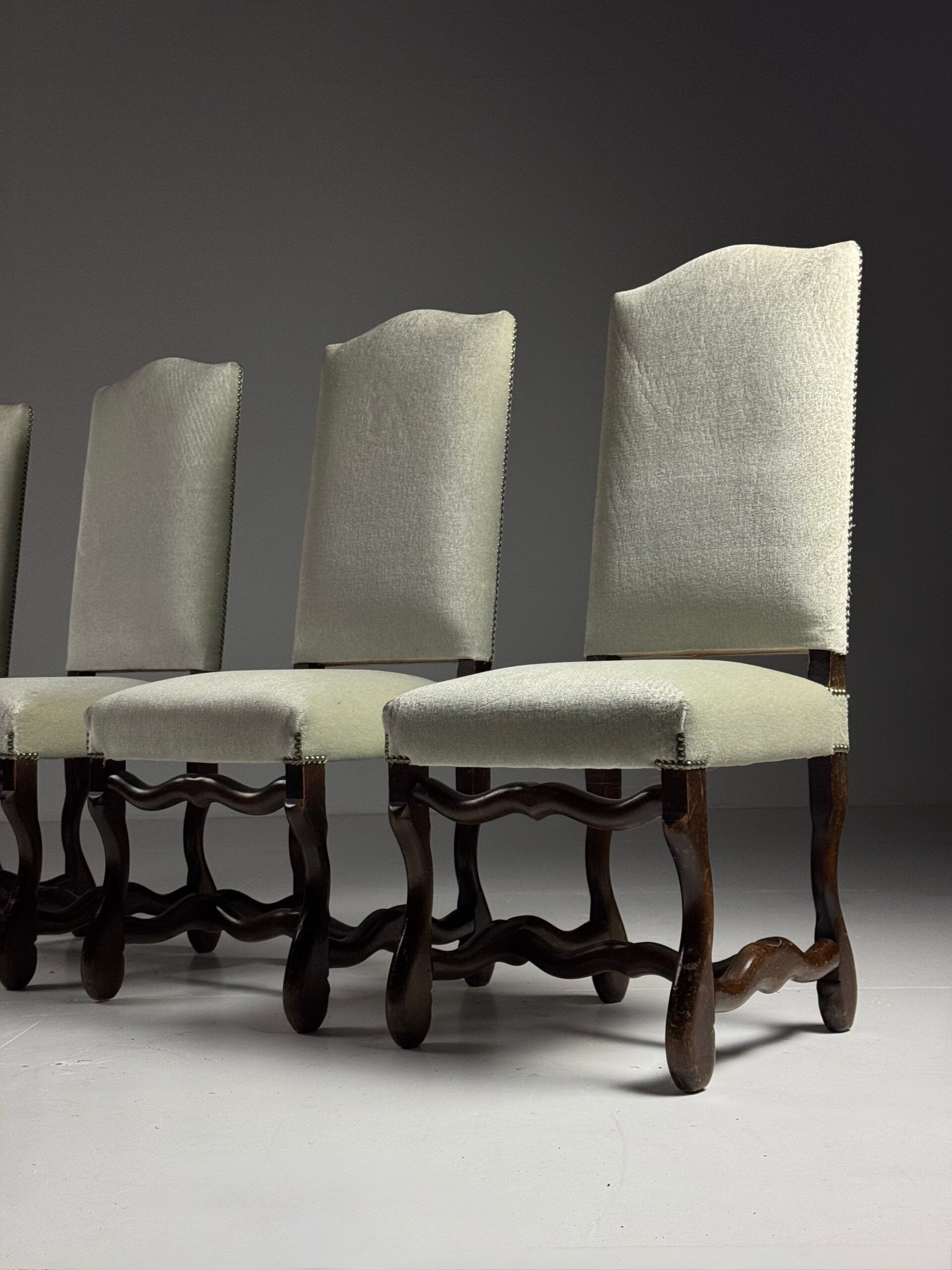 Set of 6 Os de Mouton chairs