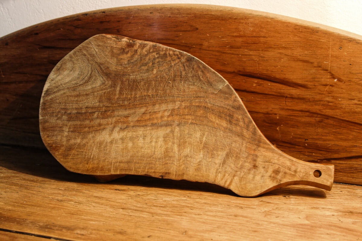 Rough wood cutting board