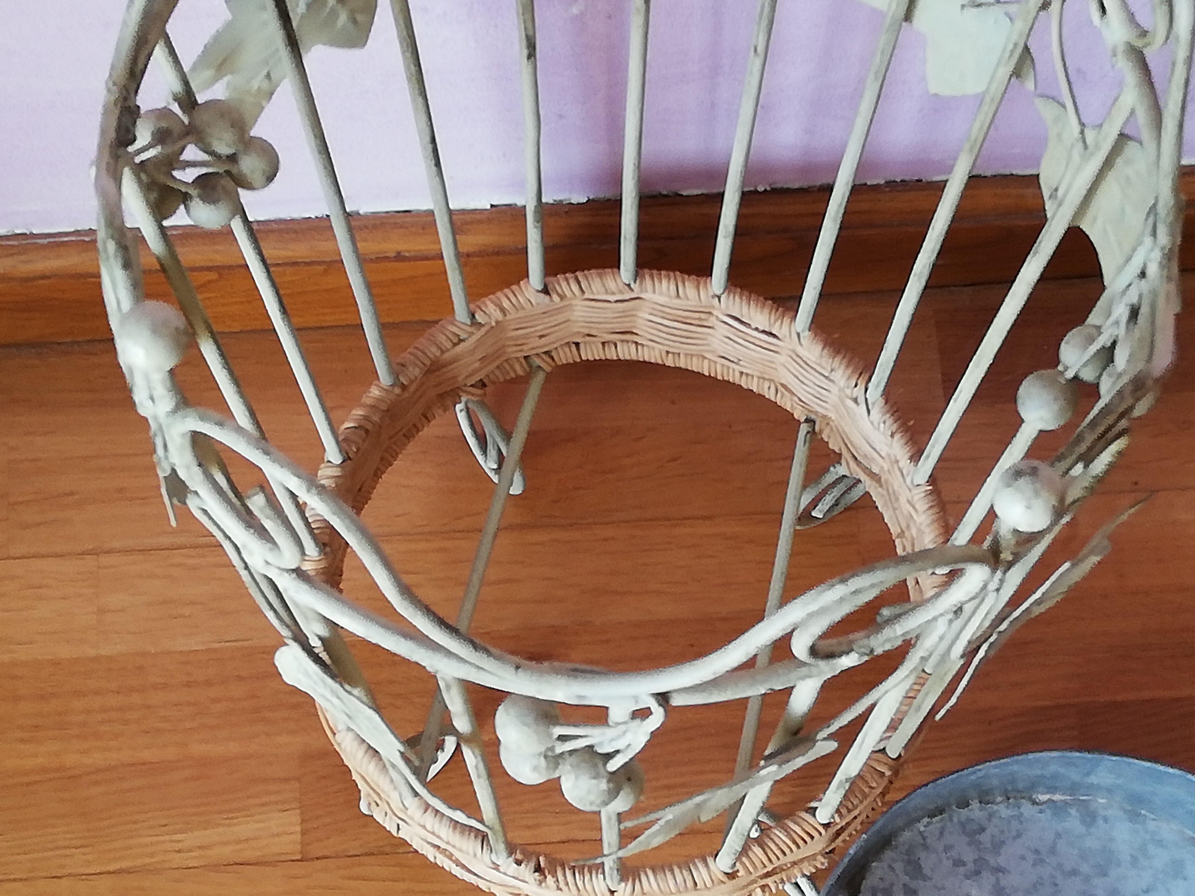 Vintage umbrella holder