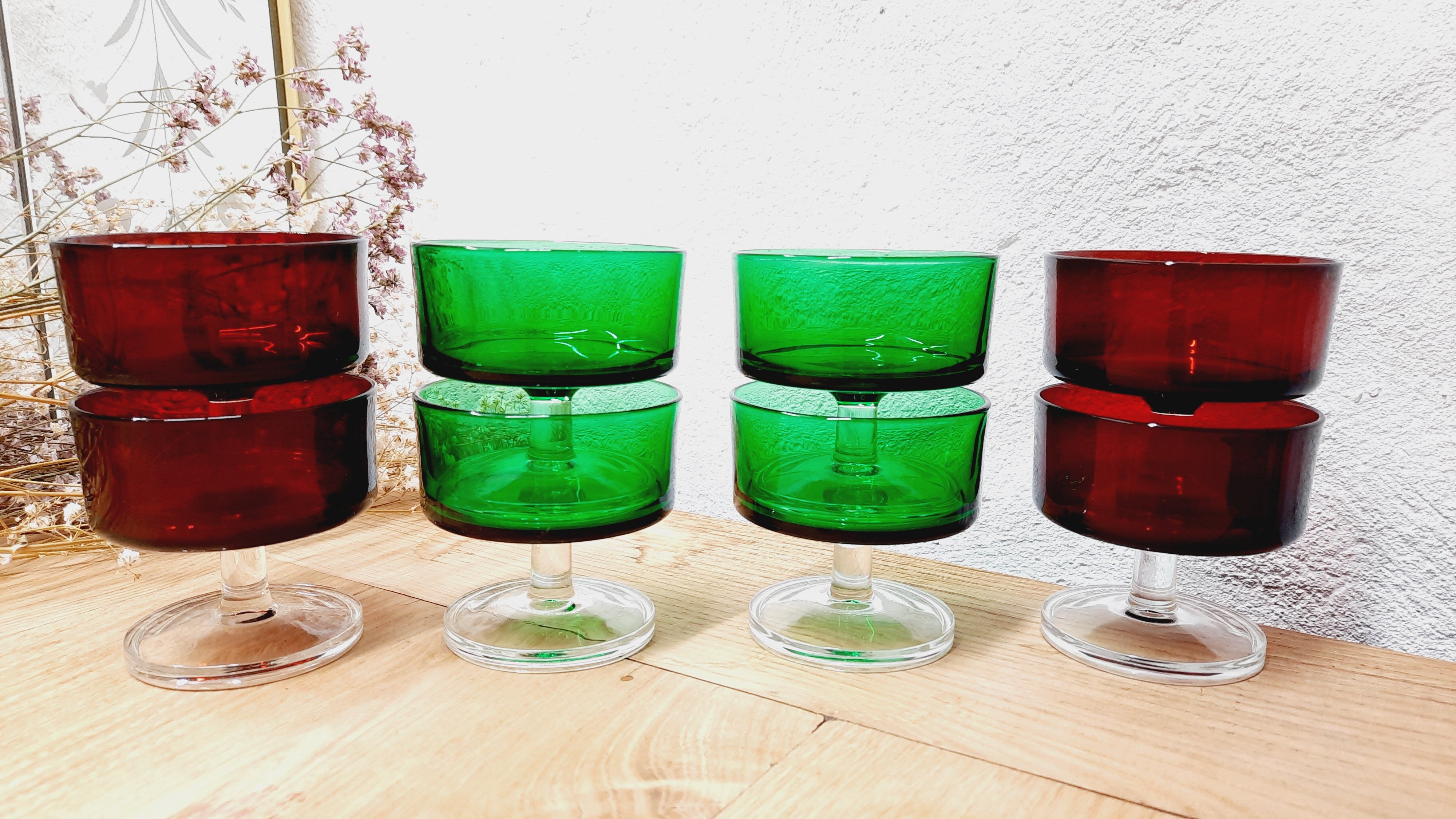 Set 8 glasses of champagne 70s