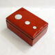 Coffret en bois laqué rouge et décor nacre