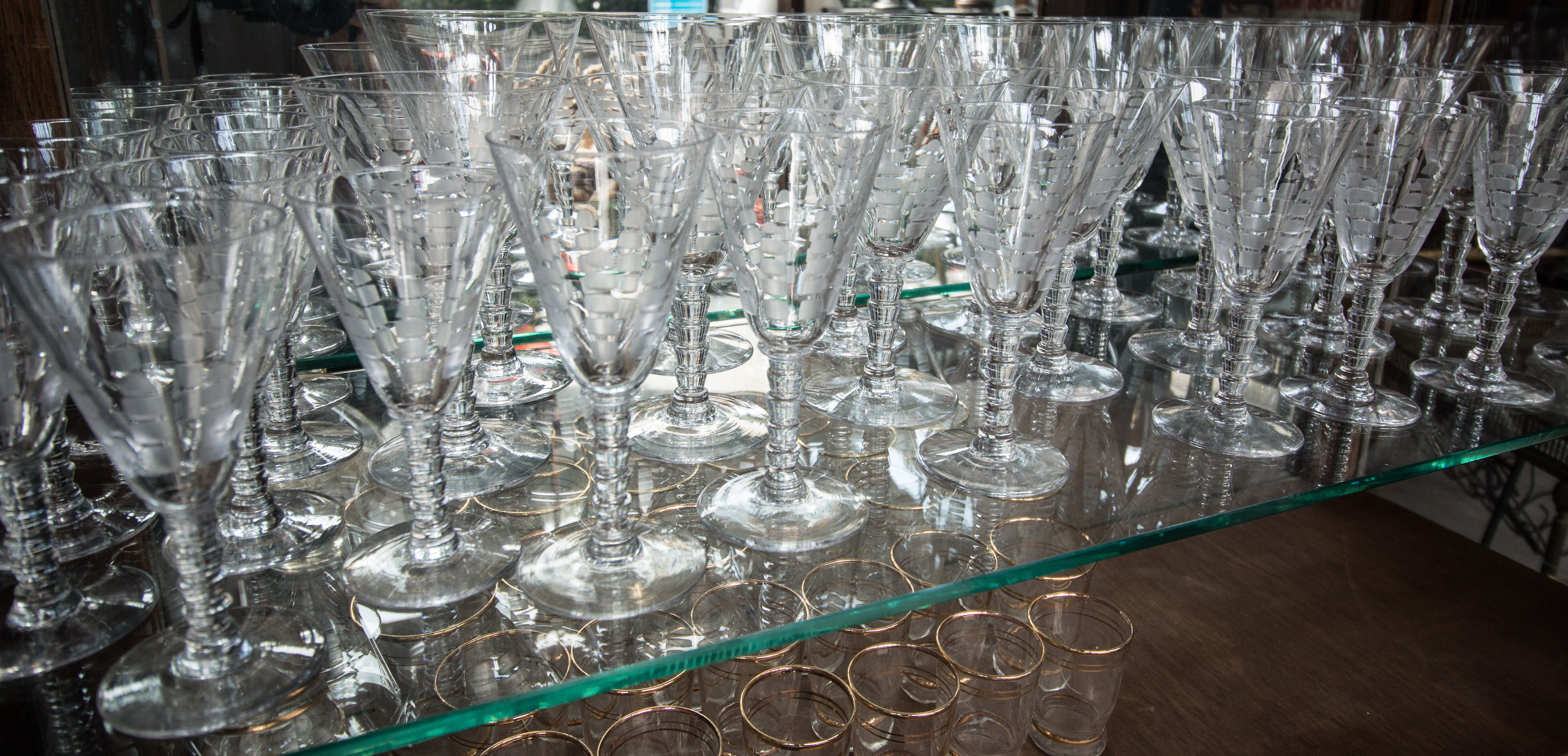 Art deco palm glass