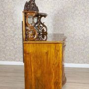 Buffet Rococo Revival en noyer et placage, 1850