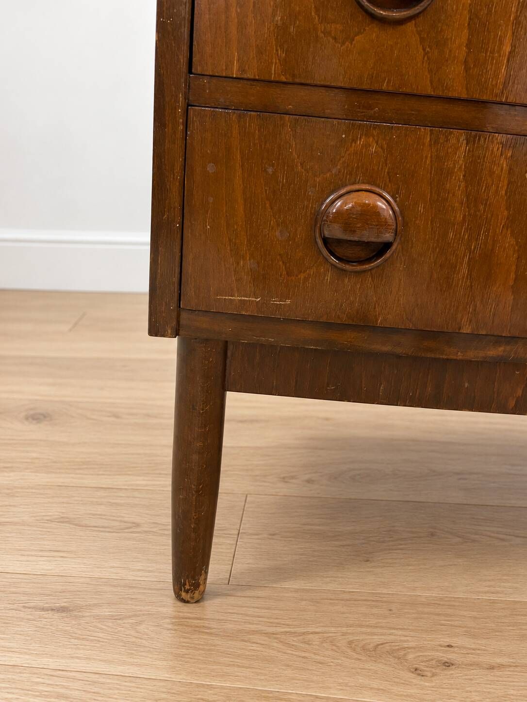 Commode haute en acajou danois vintage des années 1960.